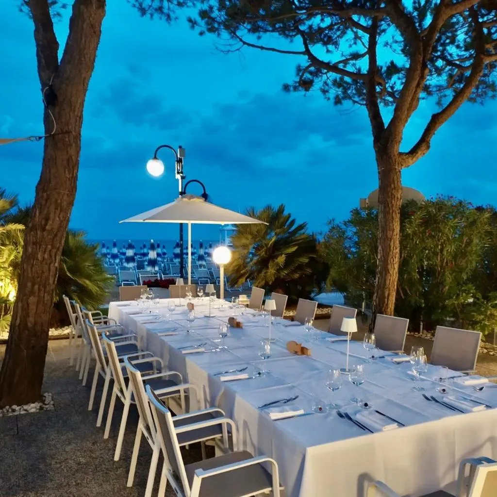 Restaurant/places to eat in Hotel Parioli