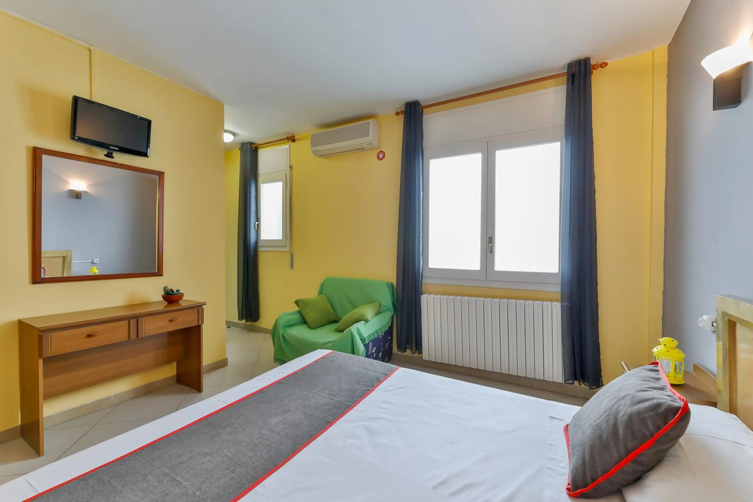 Bedroom, Bed in Can Peixan