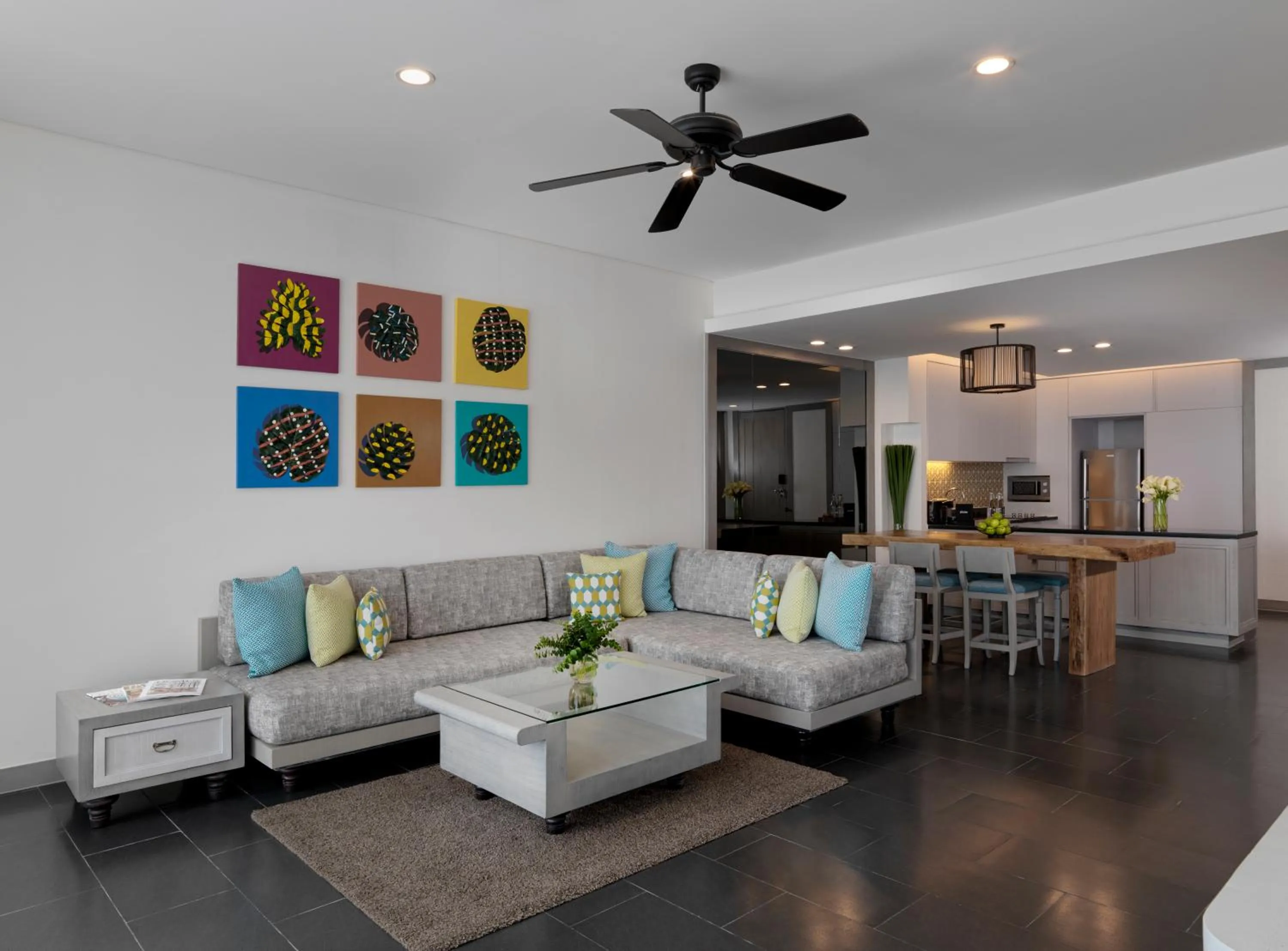 Kitchen or kitchenette in Anantara Mai Khao Phuket Villas