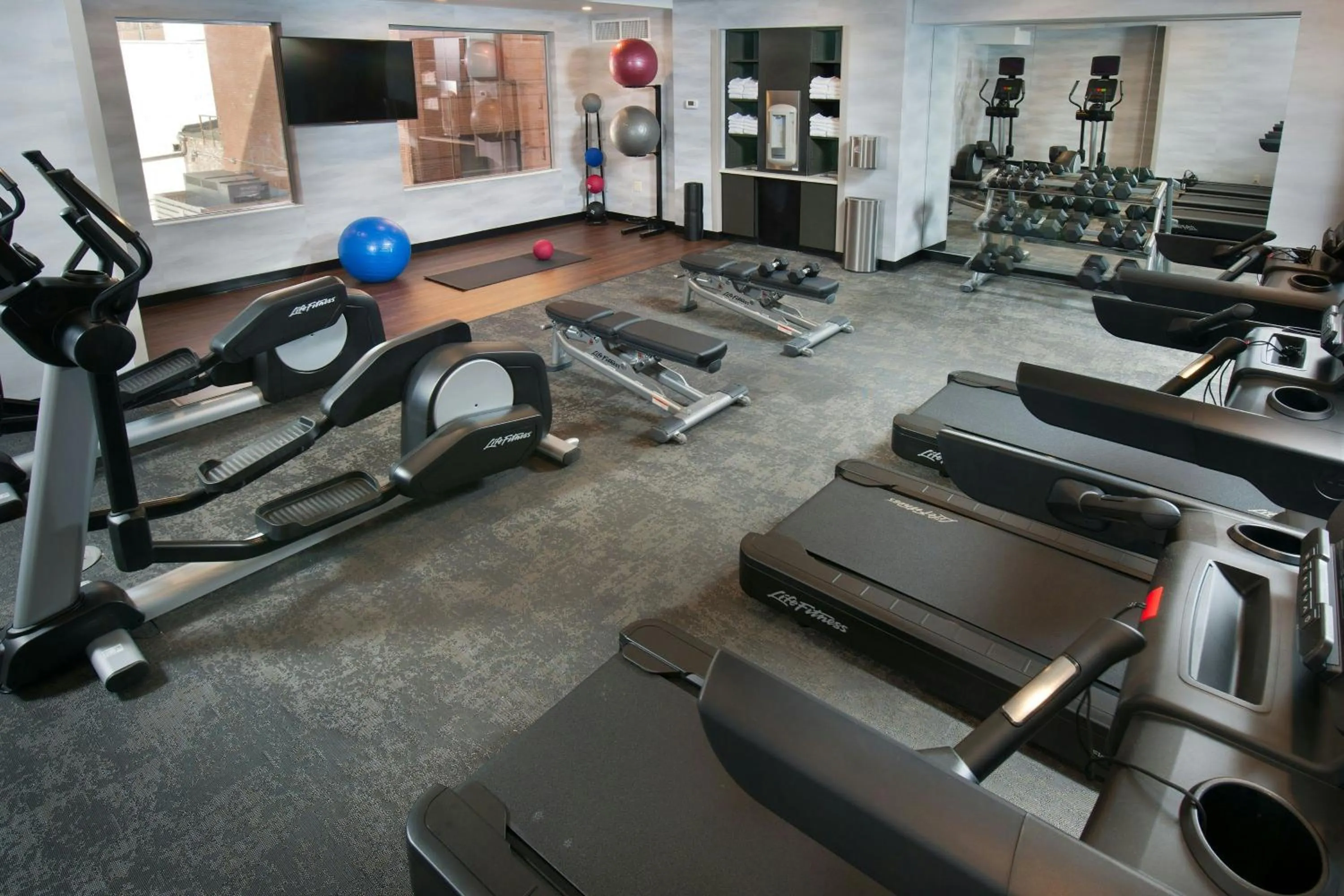 Fitness centre/facilities in Fairfield by Marriott Pittsburgh Downtown
