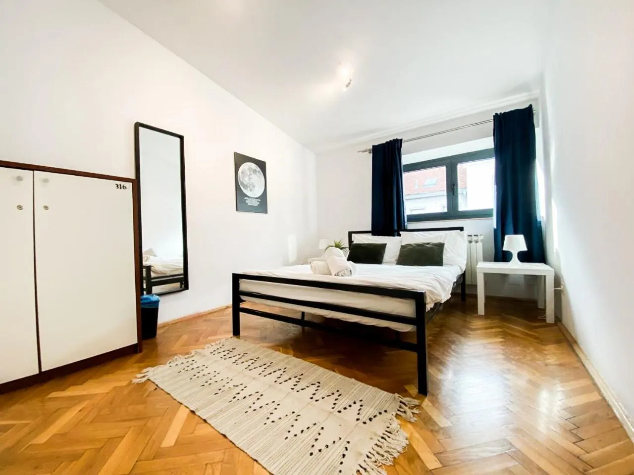 Bed in Whole Wide World Hostel