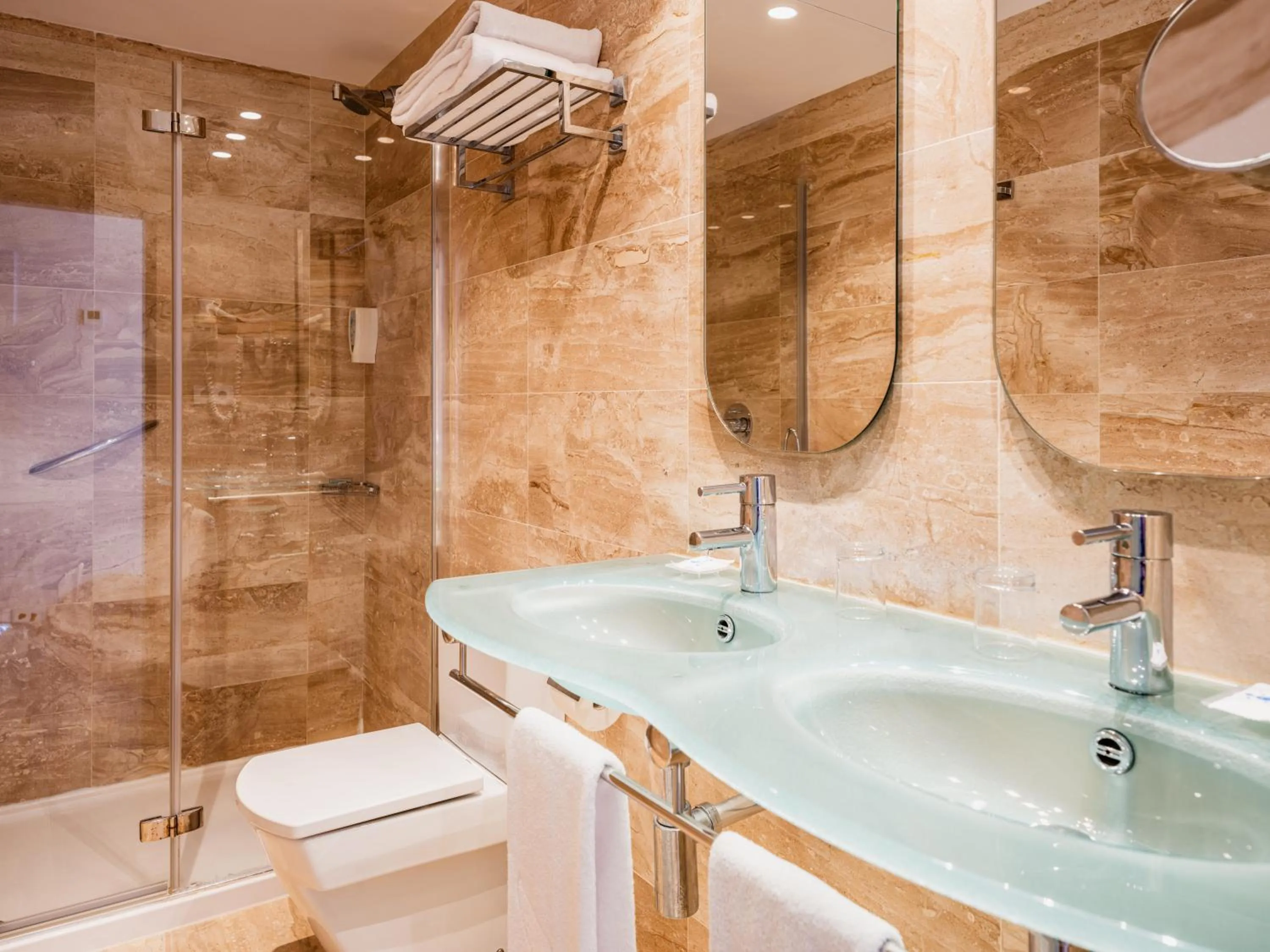 Bathroom in Grupotel Playa Camp de Mar - Adults Only