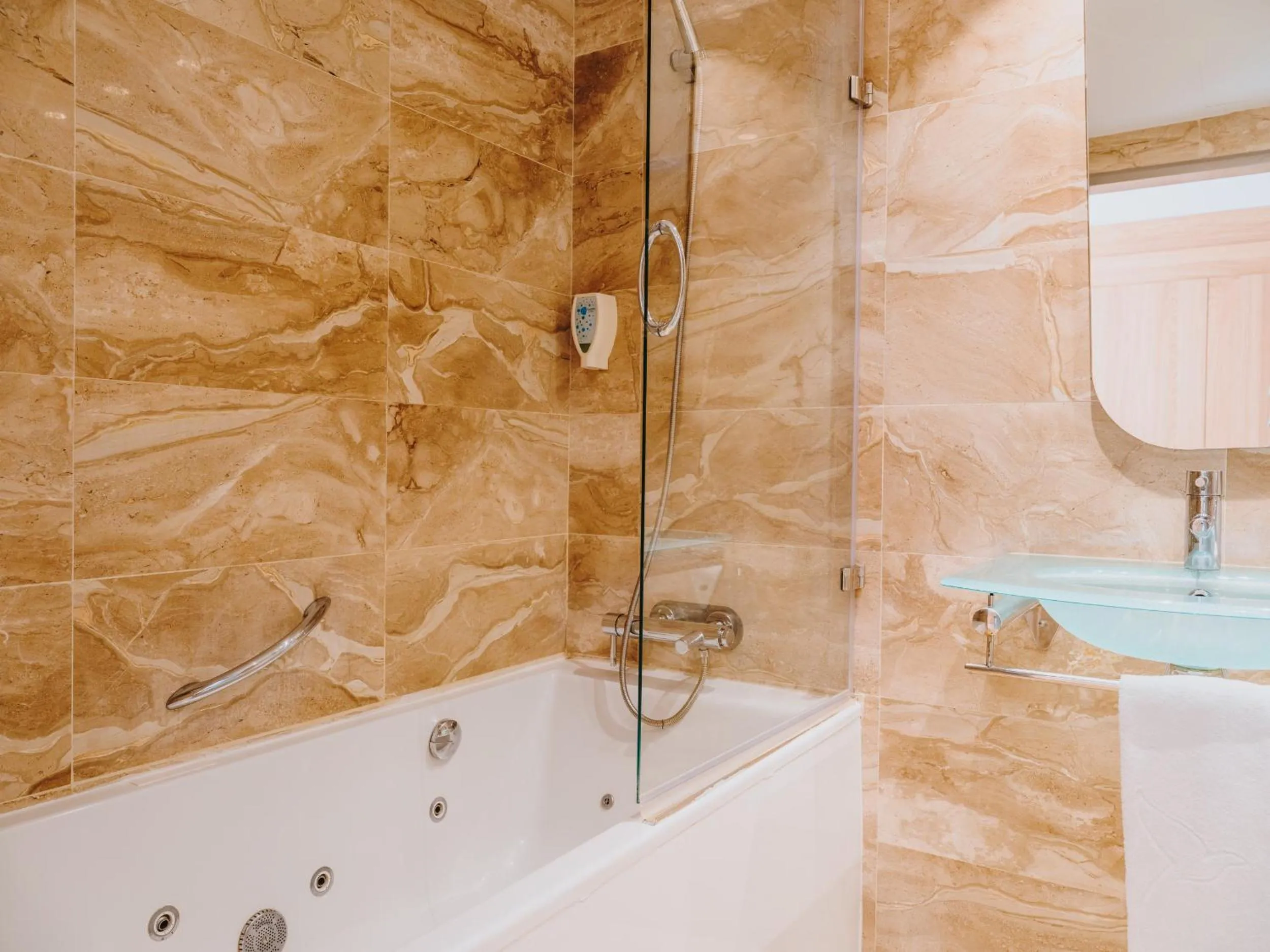 Bathroom in Grupotel Playa Camp de Mar - Adults Only