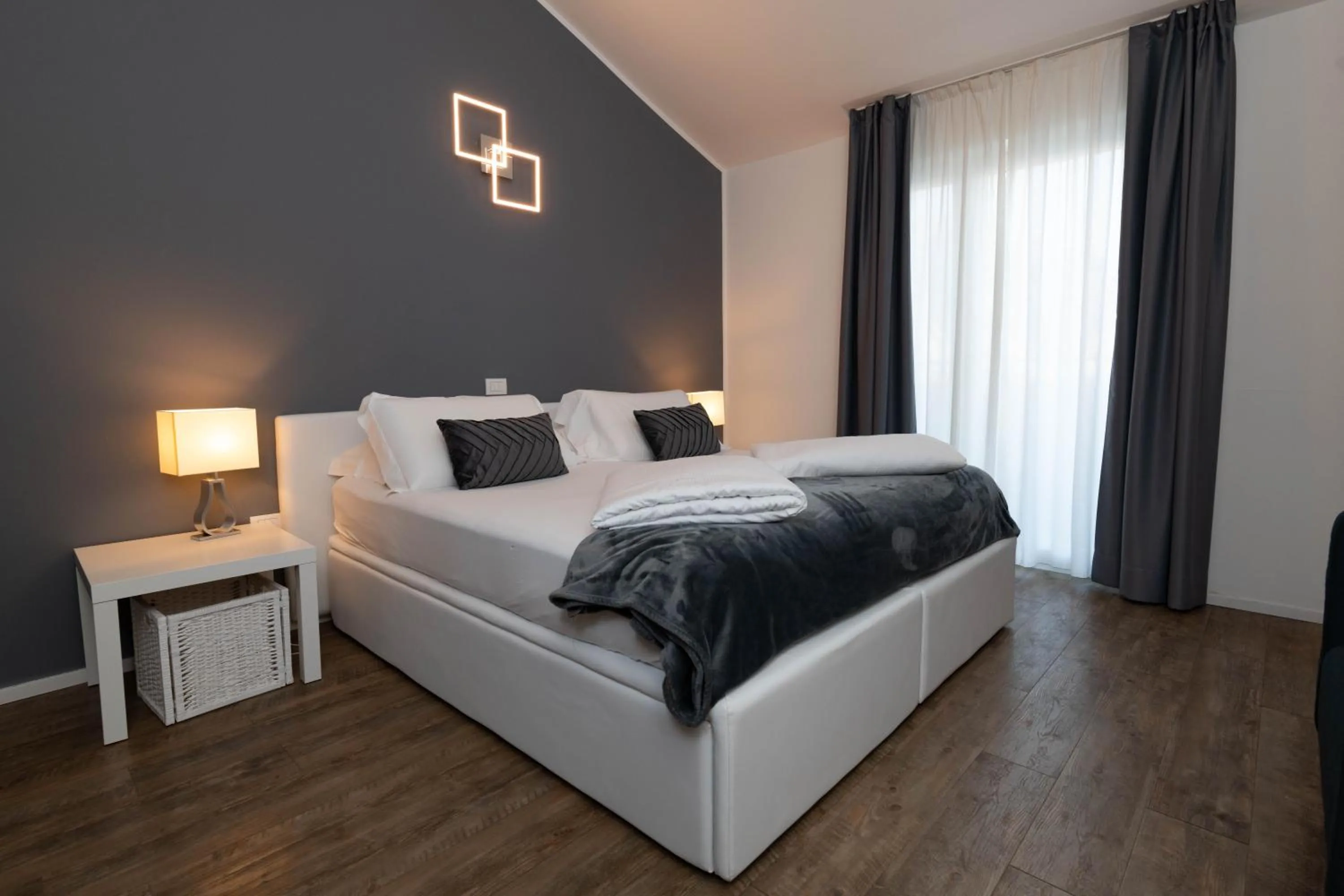 Bed in Torbole Aparthotel