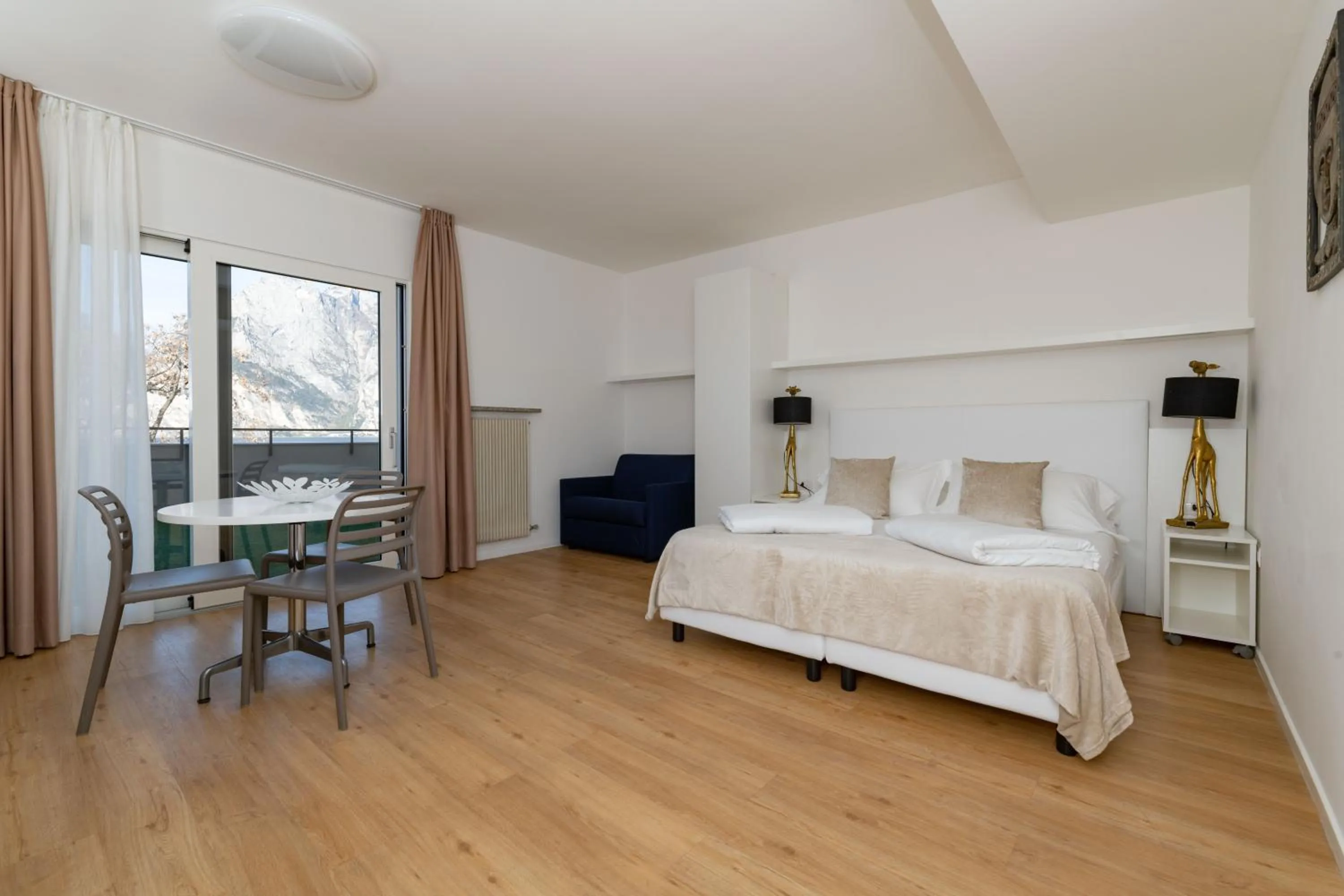 Bed in Torbole Aparthotel