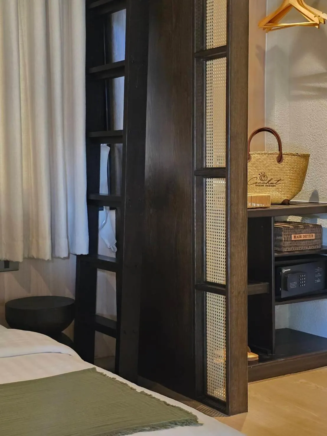 Bed in Cocohut Beach Resort Koh Phangan