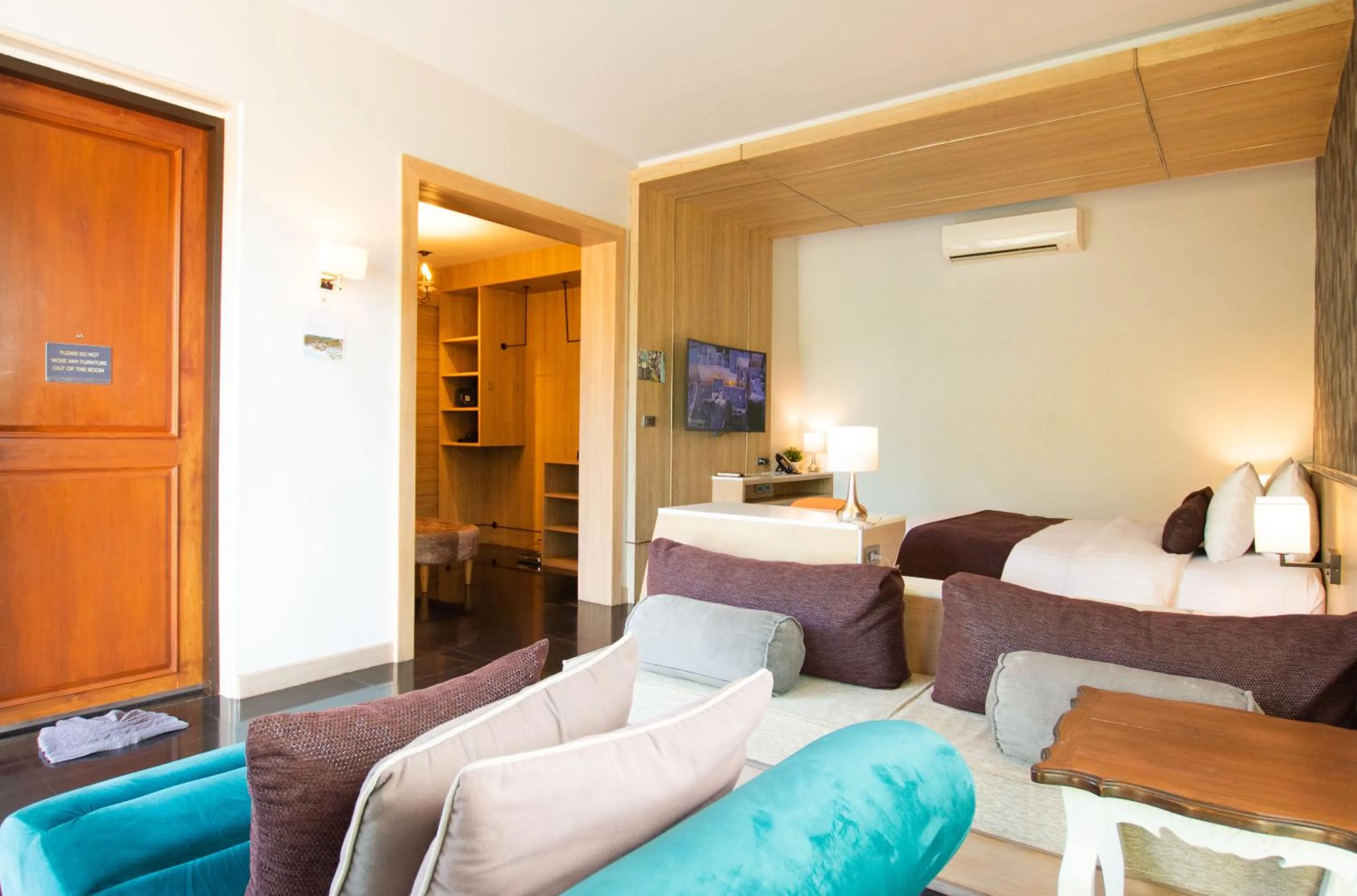 Bed in Cocohut Beach Resort Koh Phangan