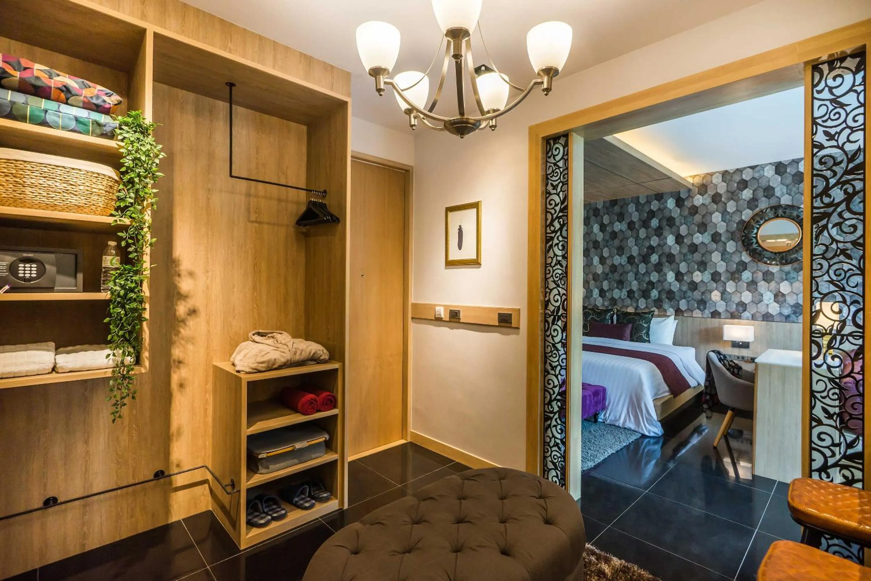 Bed in Cocohut Beach Resort Koh Phangan