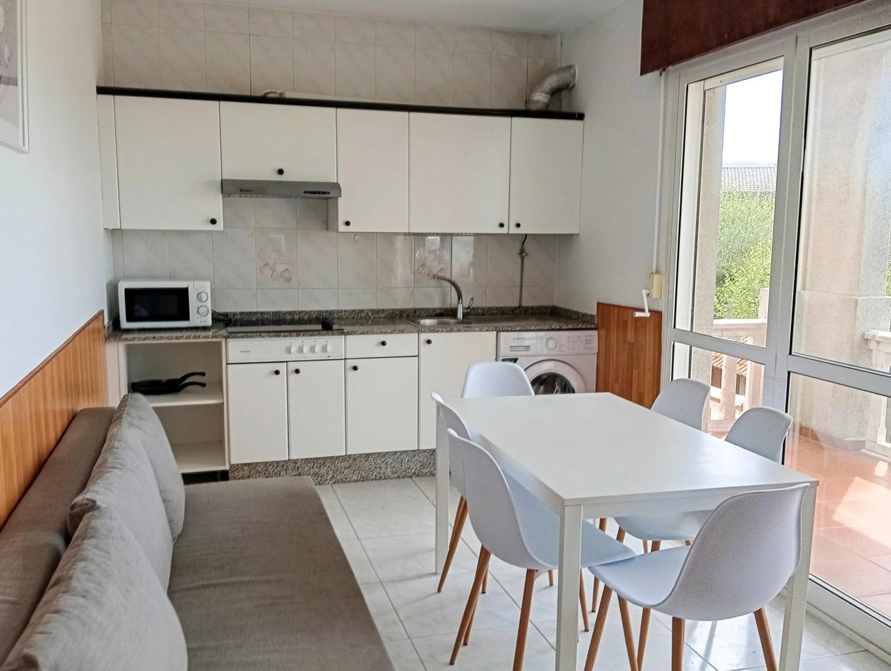 kitchen in Apartamentos Revo Salinas 3000