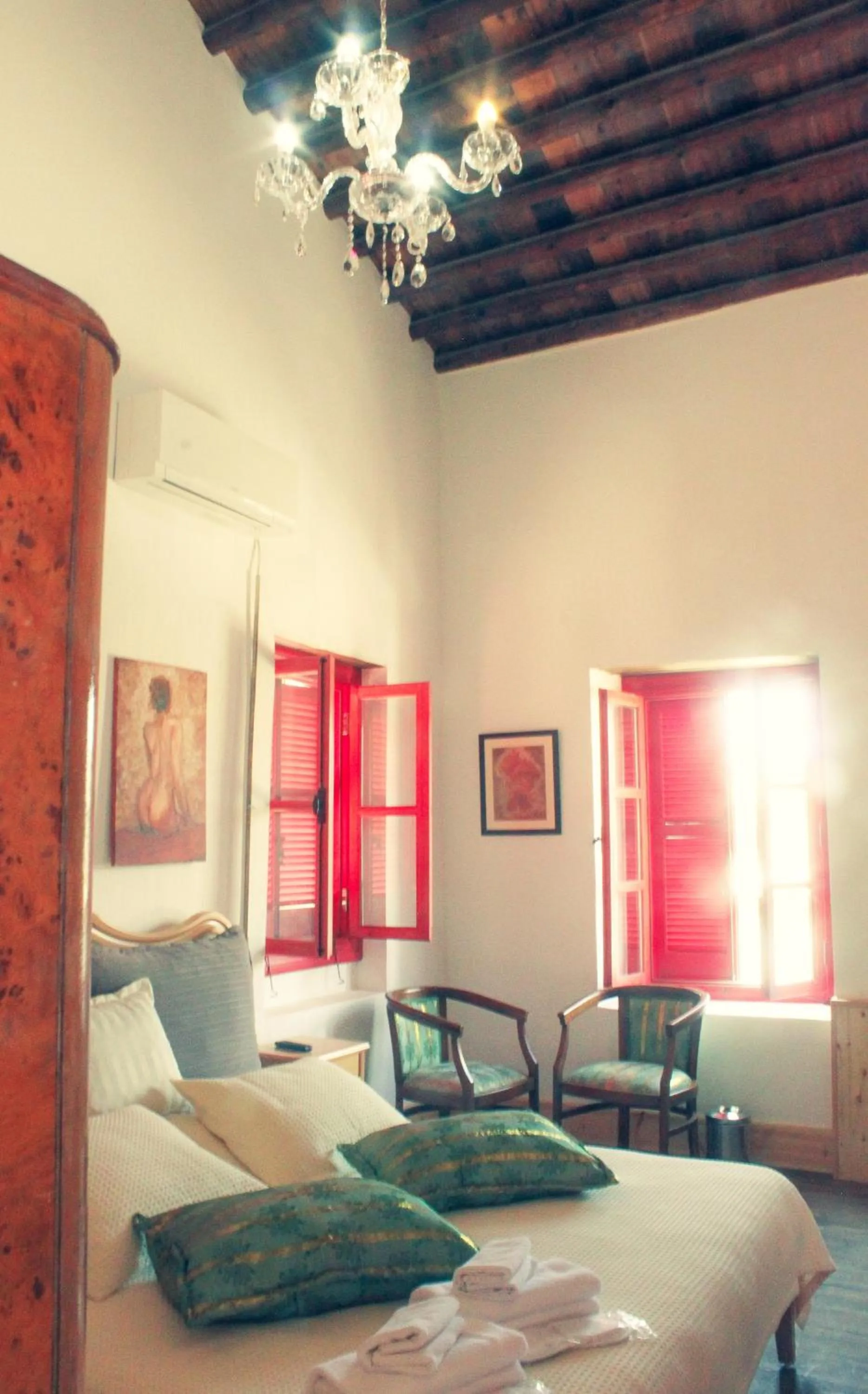 Photo of the whole room, Bed in NICOSIA EAGLE EYE