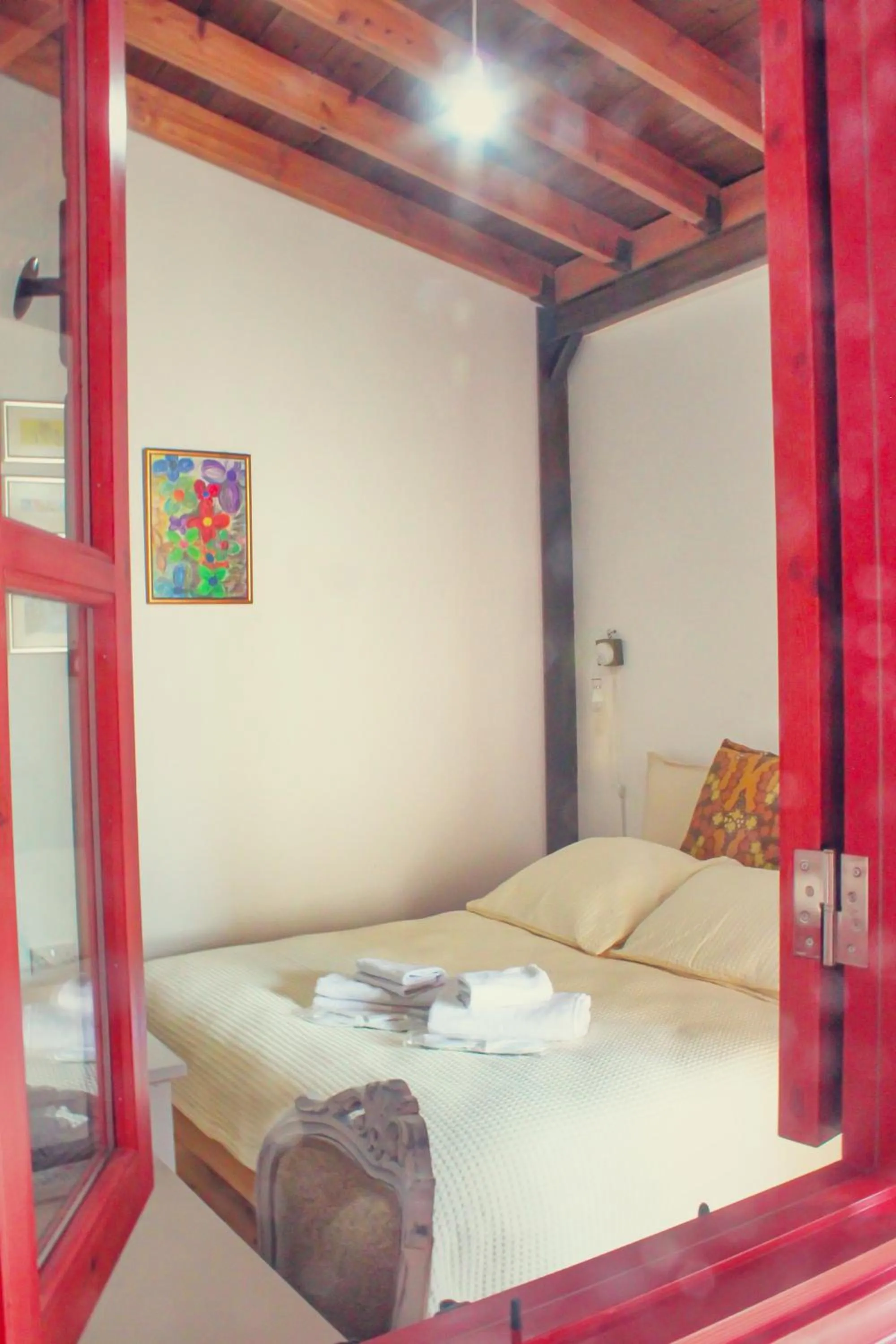 Photo of the whole room, Bed in NICOSIA EAGLE EYE