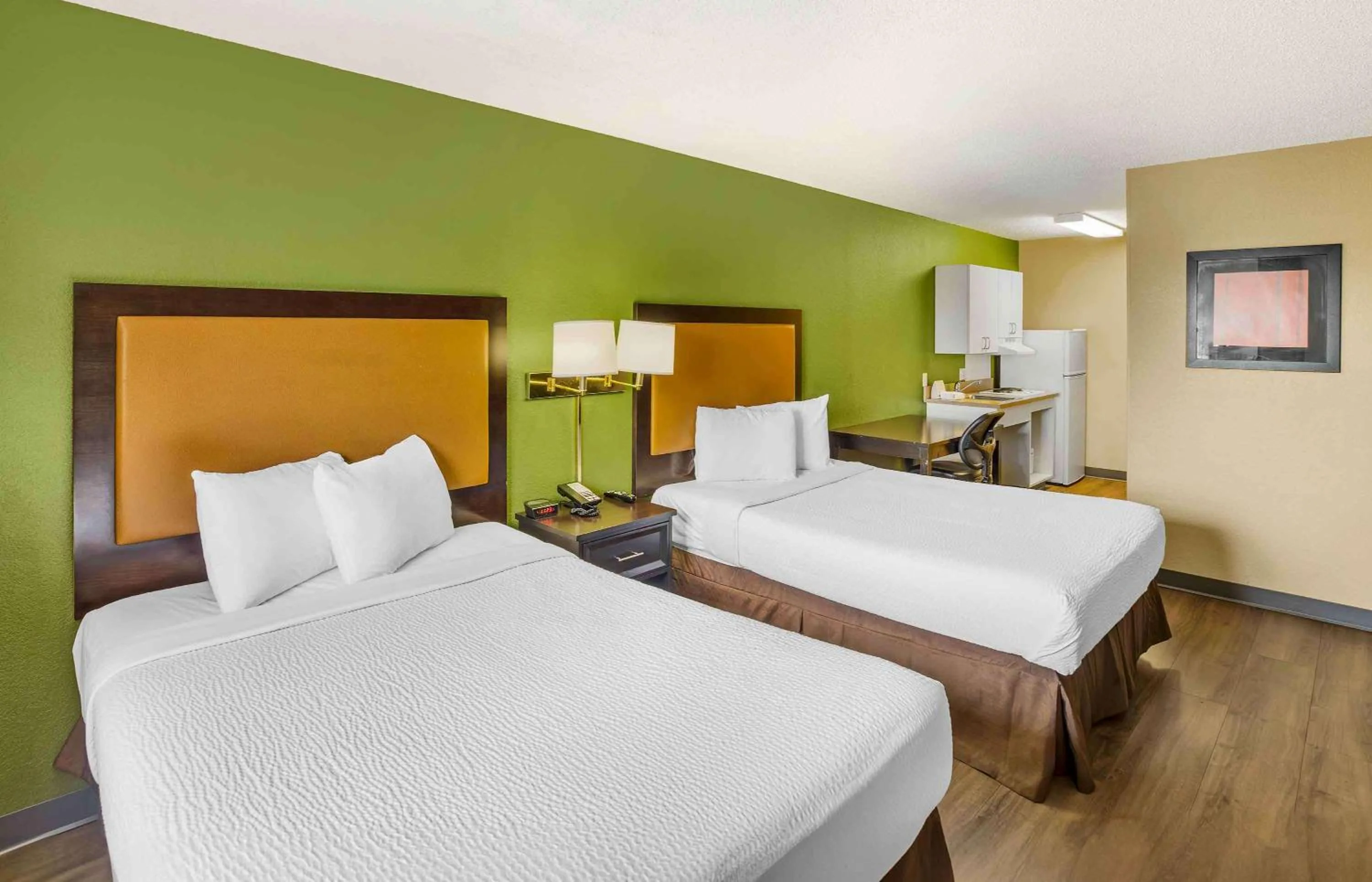 Bedroom, Bed in Extended Stay America Suites - Sacramento - Northgate