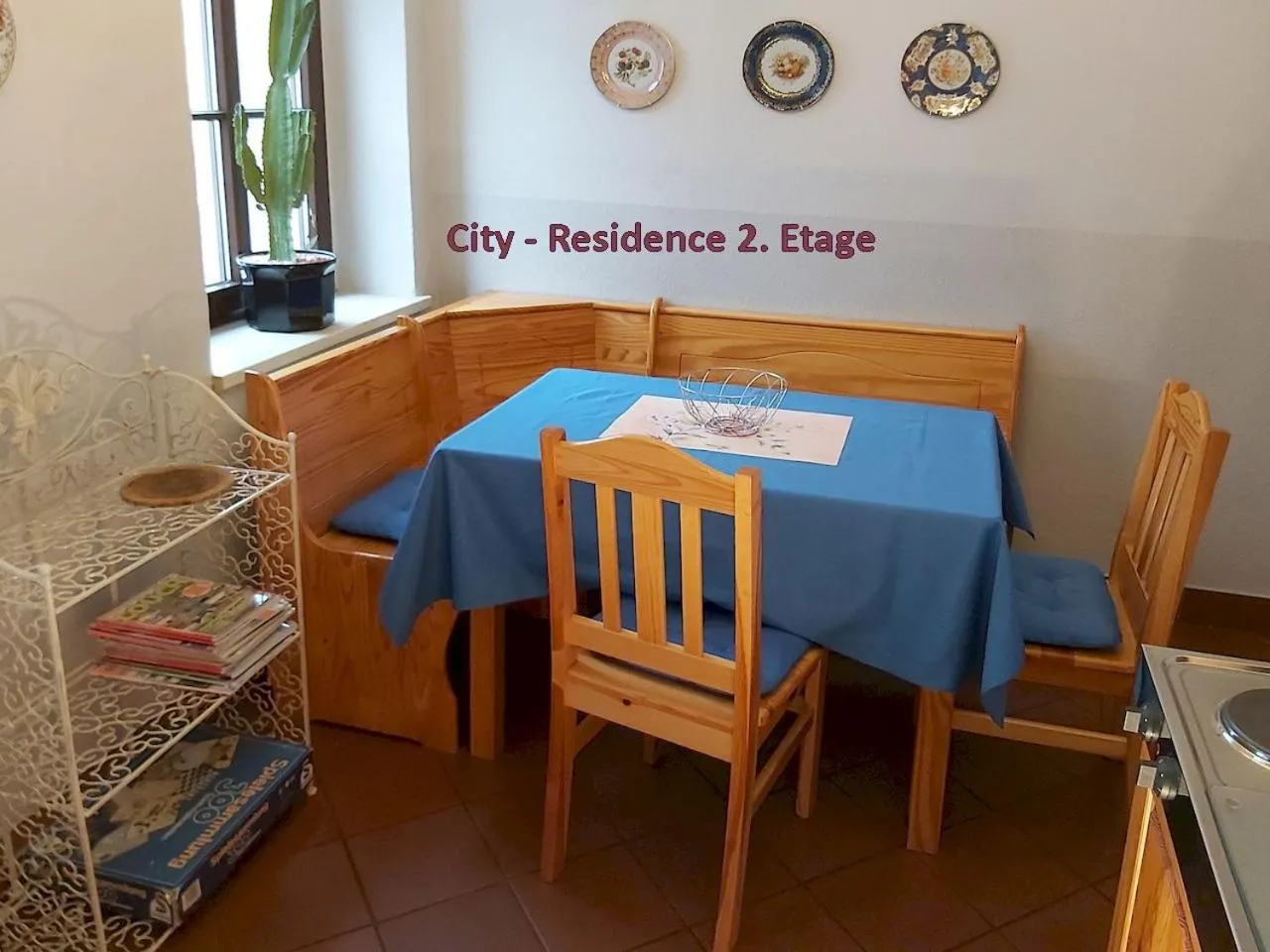kitchen in City-Ferienwohnungen-Dresden - zentral gelegen im Haus Louisenstrasse 11 - Dresden-Neustadt