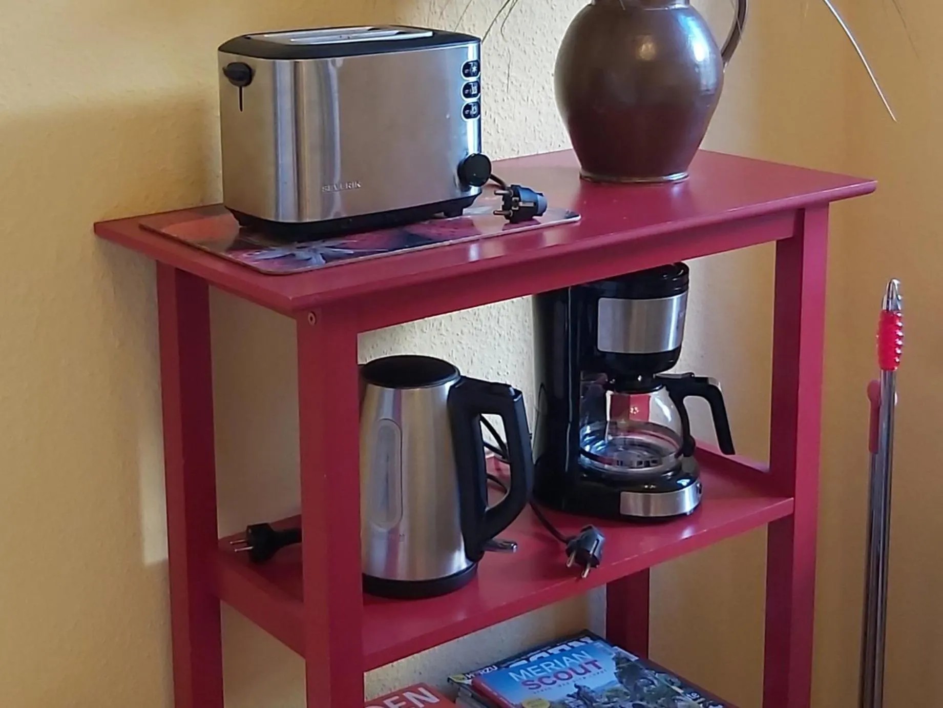 Coffee/tea facilities in City-Ferienwohnungen-Dresden - zentral gelegen im Haus Louisenstrasse 11 - Dresden-Neustadt