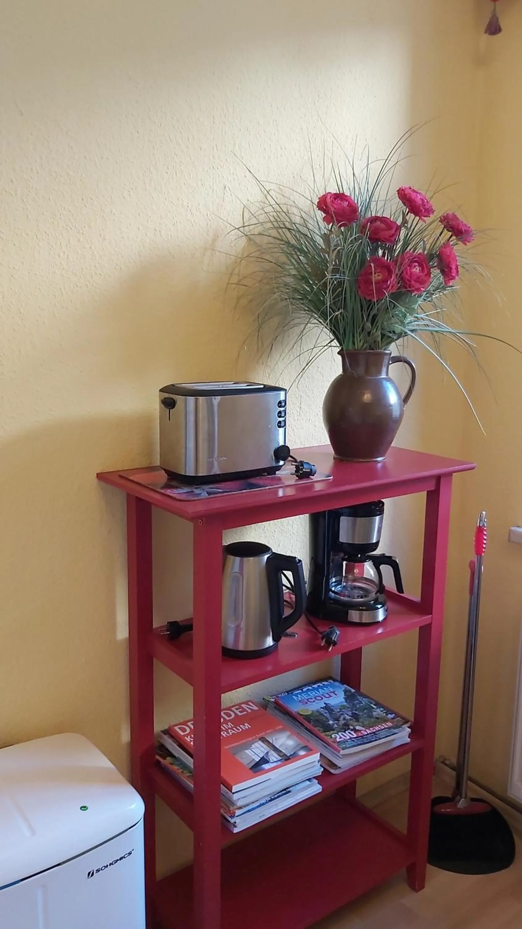 Coffee/tea facilities in City-Ferienwohnungen-Dresden - zentral gelegen im Haus Louisenstrasse 11 - Dresden-Neustadt