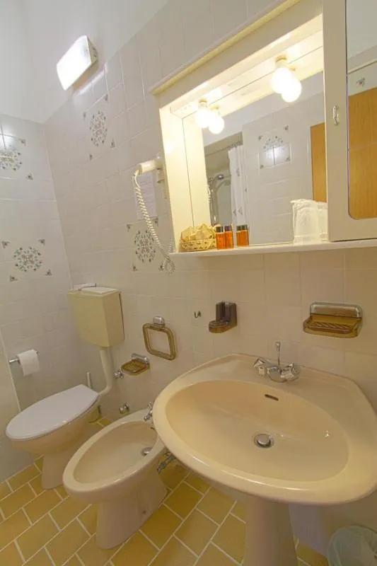 Bathroom in Golf & Beach Hotel