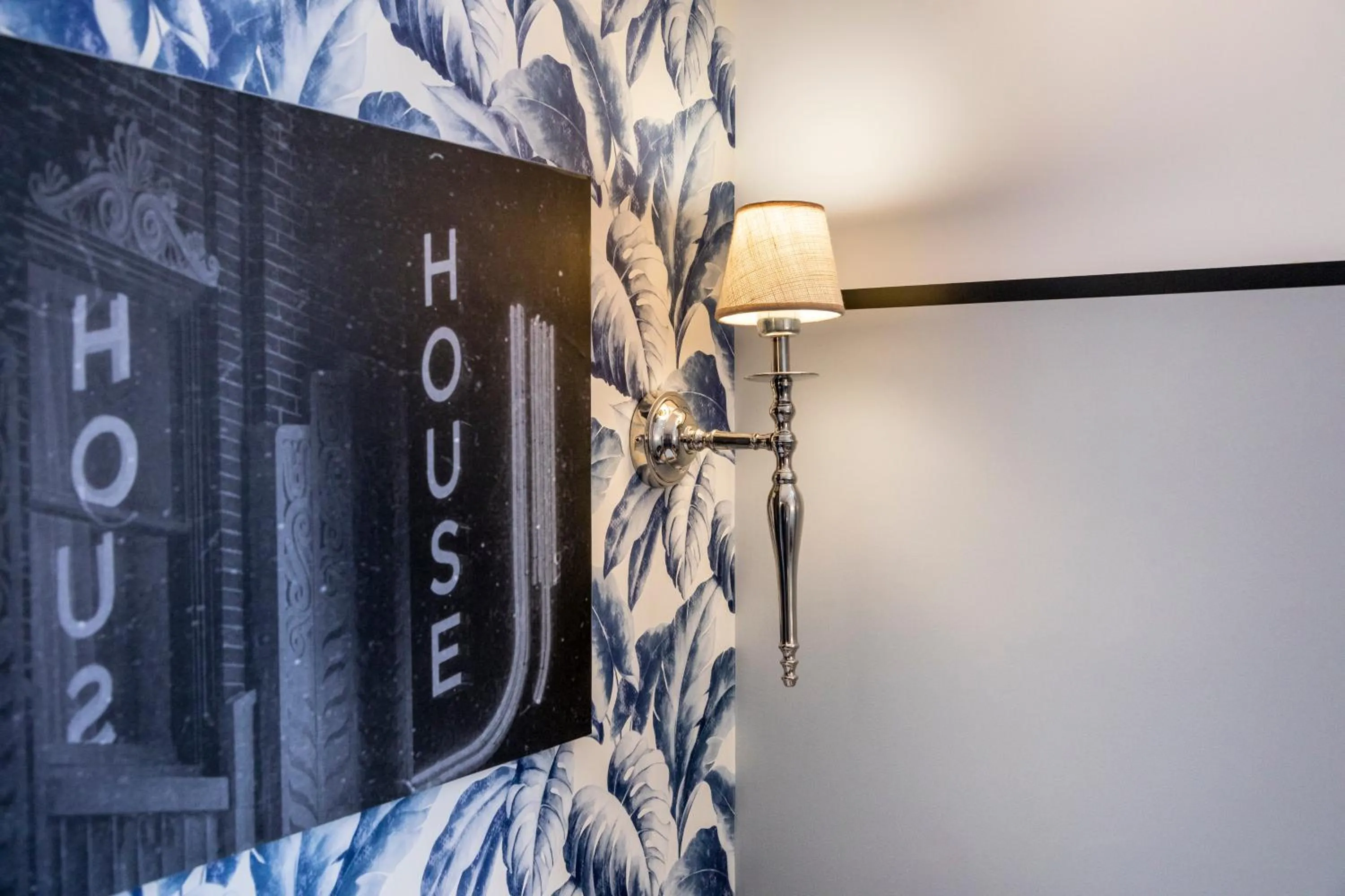 Decorative detail in The Pinnacle Athens