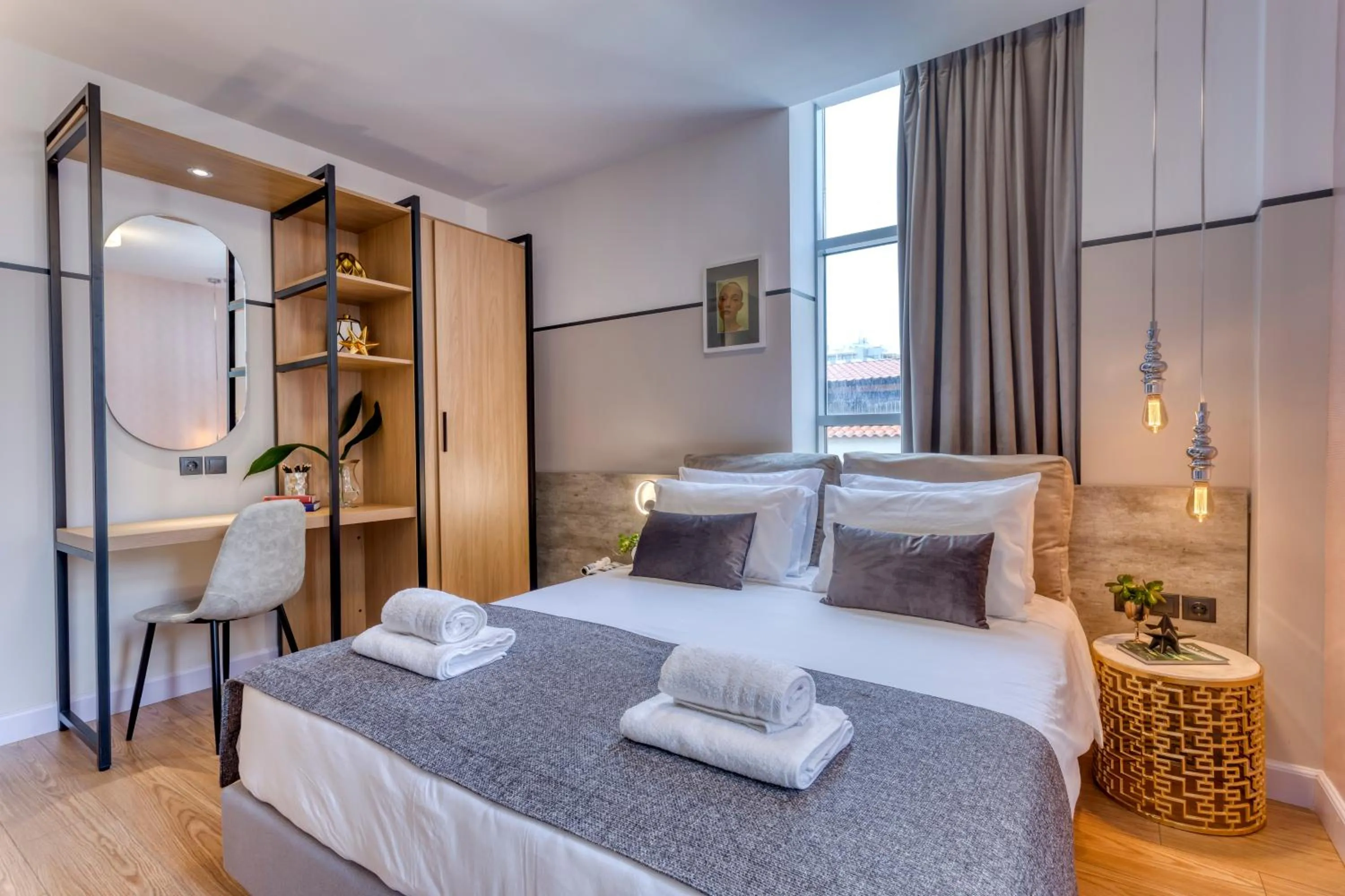 Bed in The Pinnacle Athens