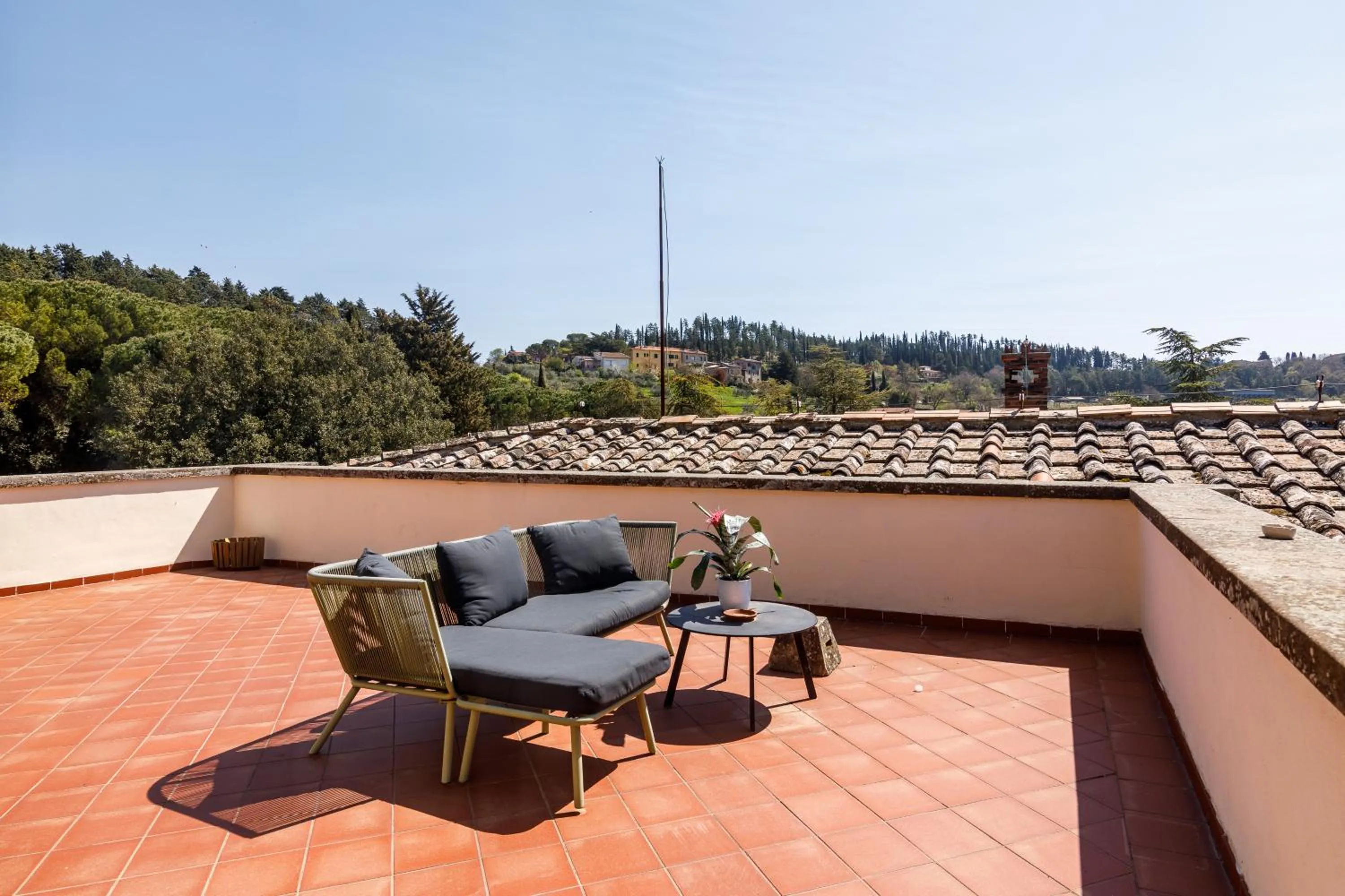 Day in Agriturismo Villa Godenano - Pool&Restaurant