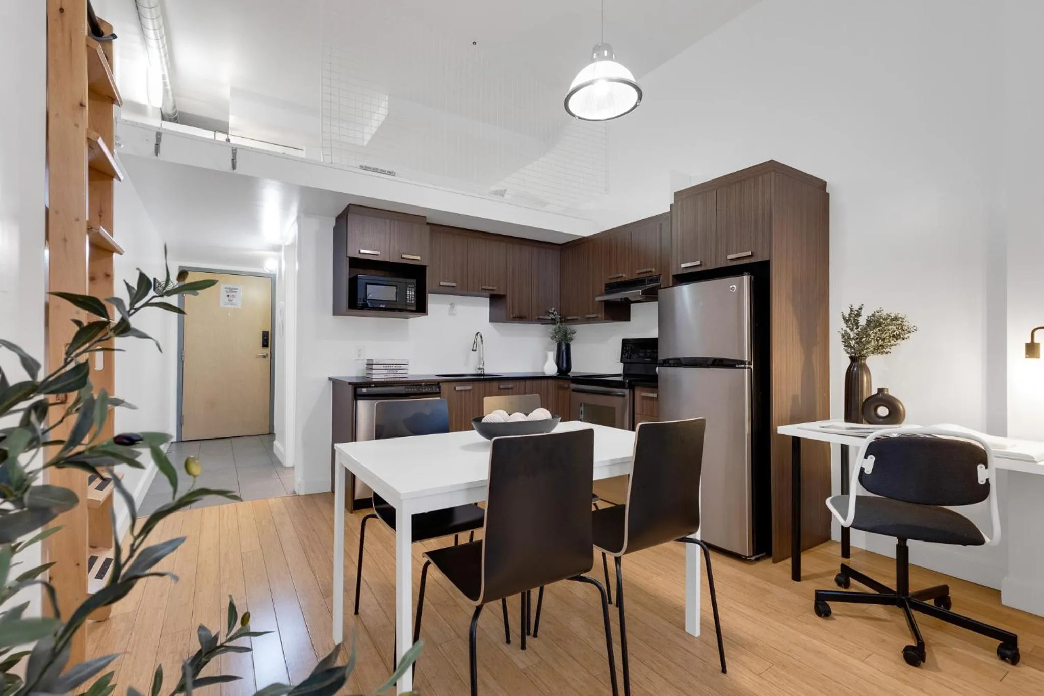 Coffee/tea facilities in LiV MTL Main