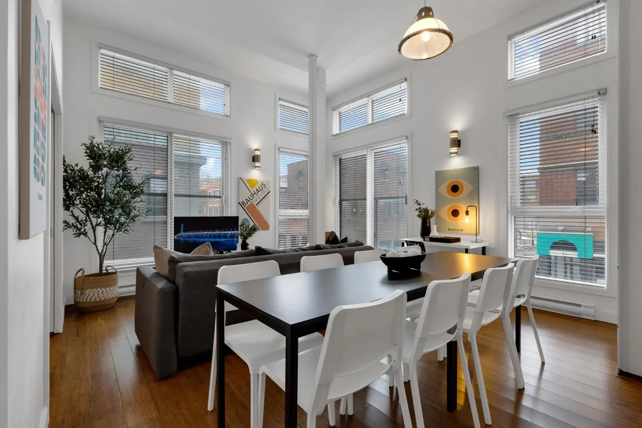 LiV MTL Main LiV MTL Main