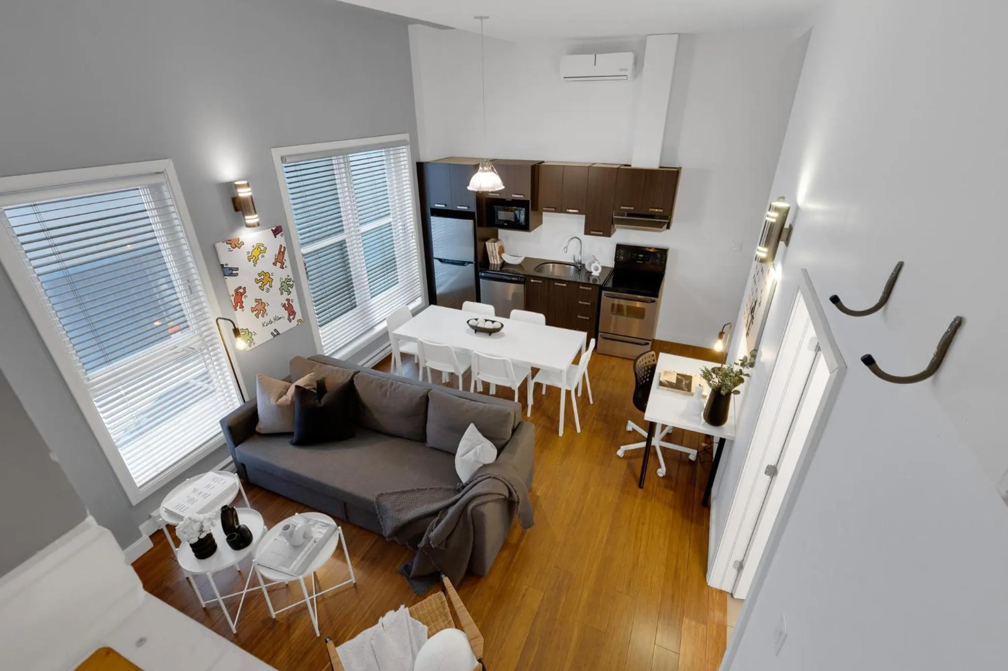 Coffee/tea facilities in LiV MTL Main