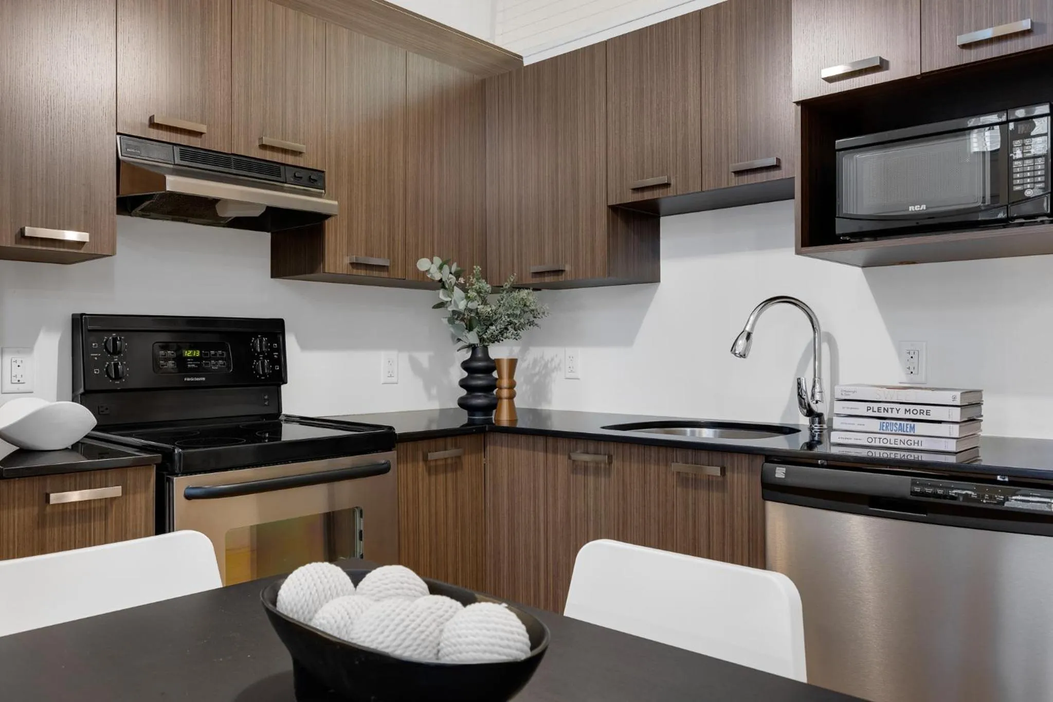 Coffee/tea facilities in LiV MTL Main