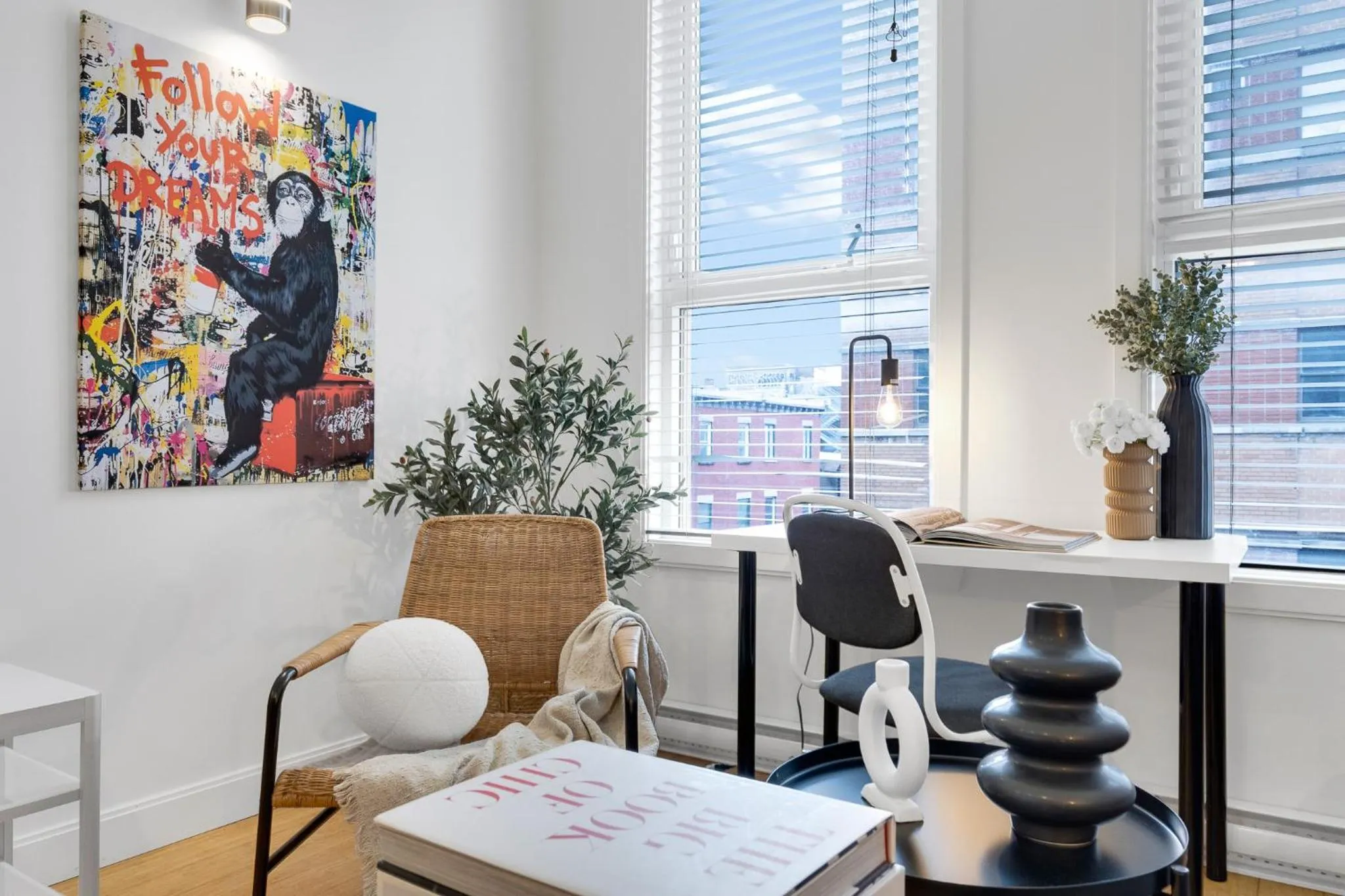 Living room in LiV MTL Main