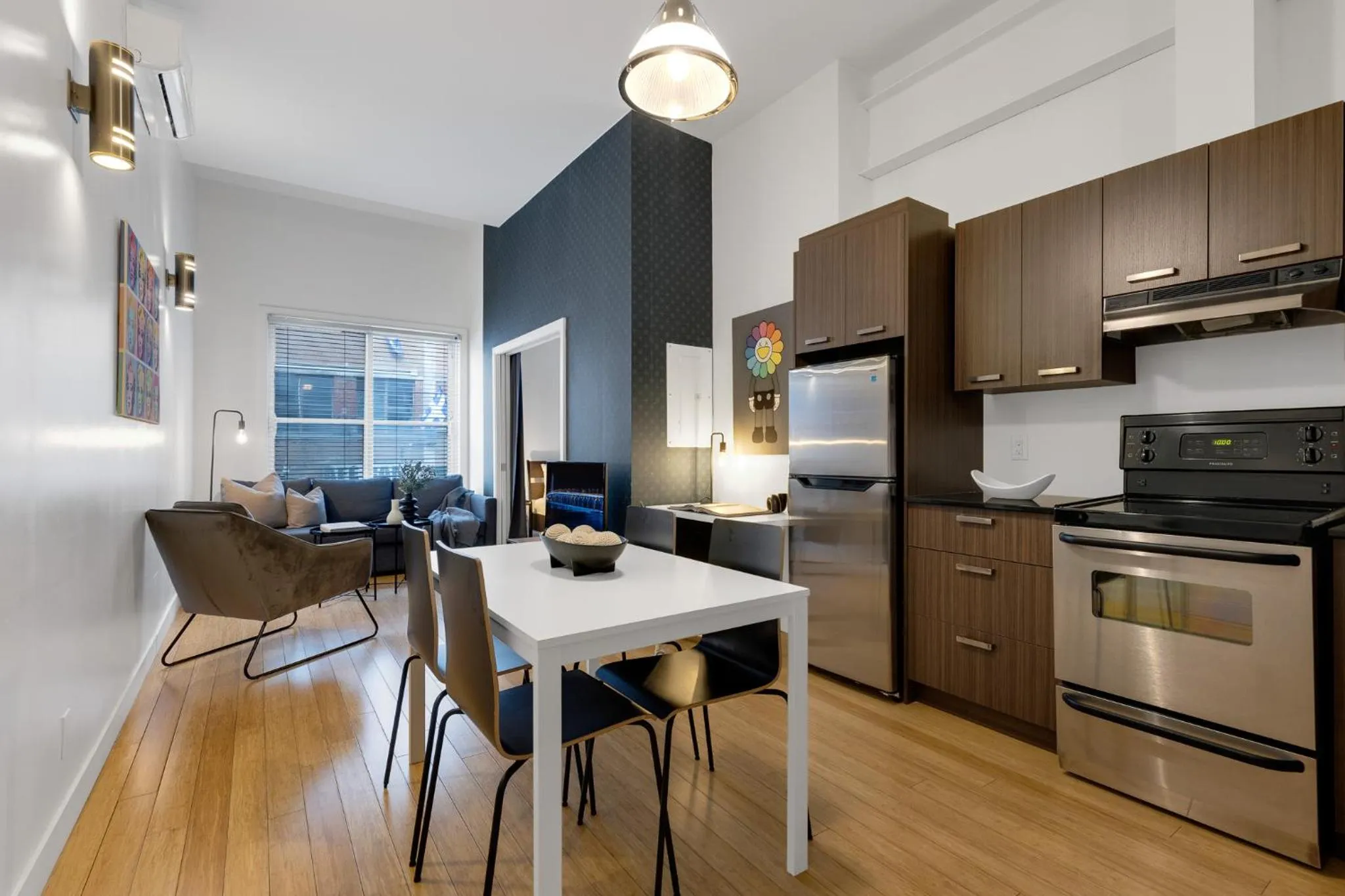 Kitchen or kitchenette in LiV MTL Main