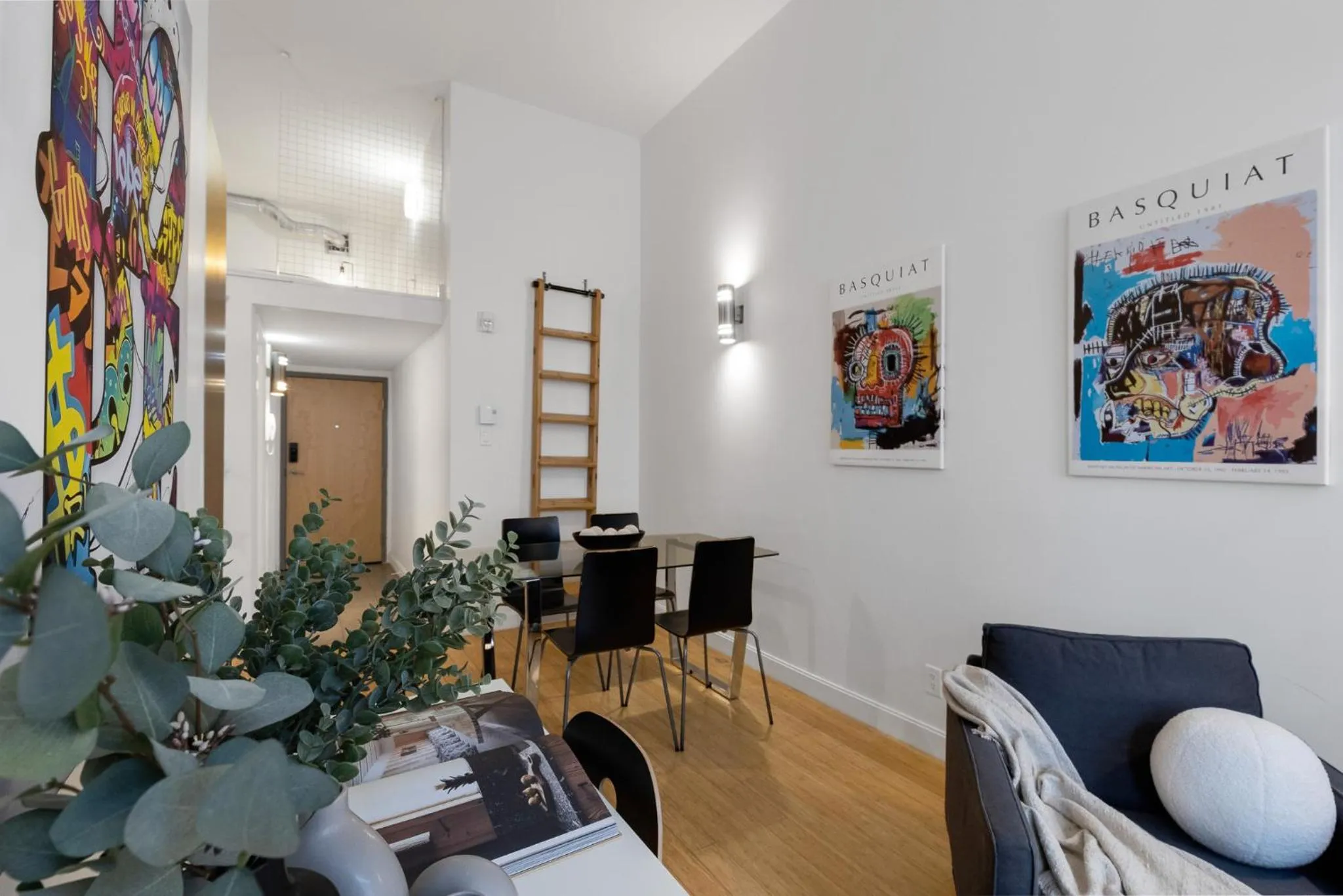 Living room in LiV MTL Main