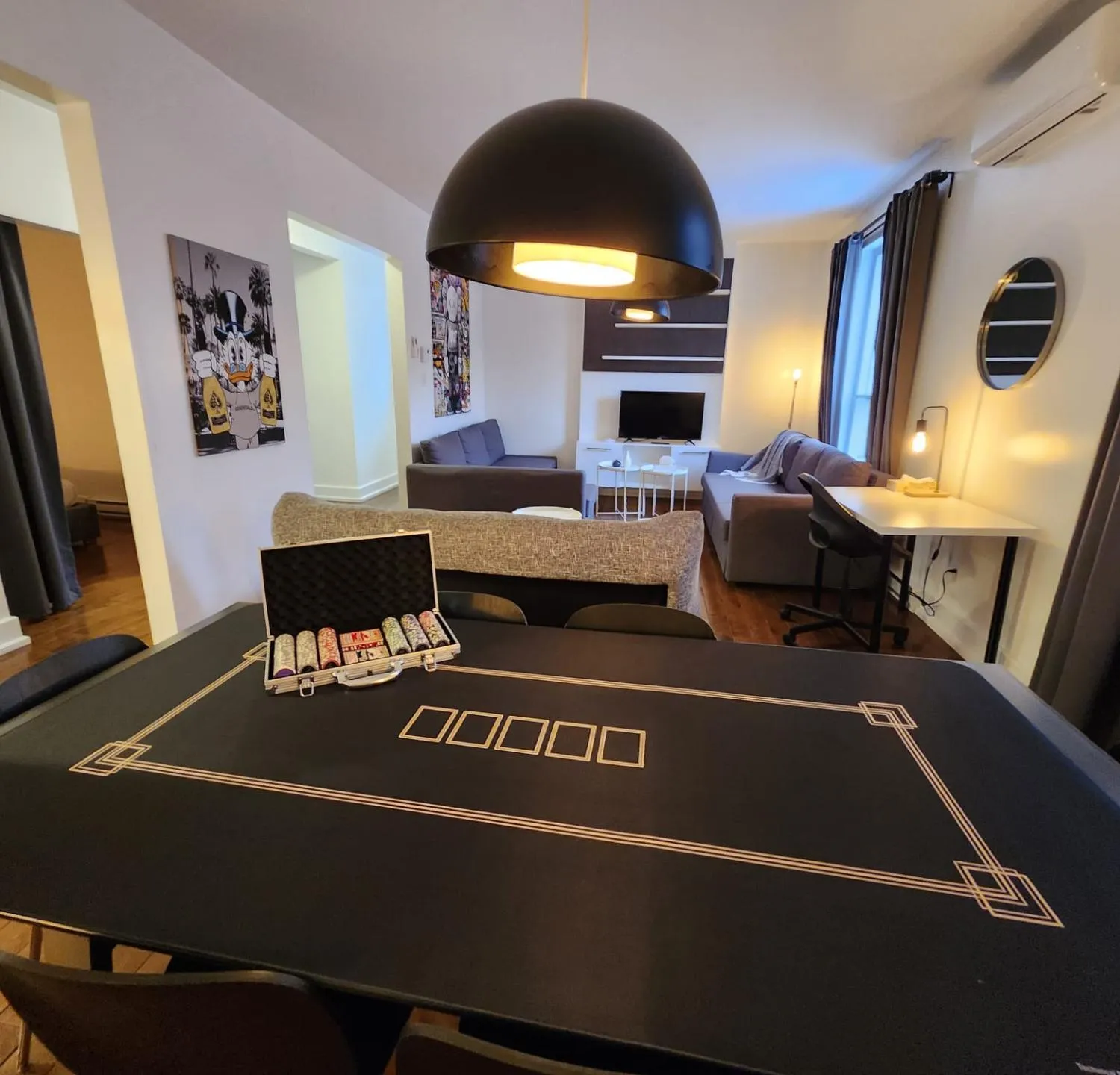 Game Room in LiV MTL Chic