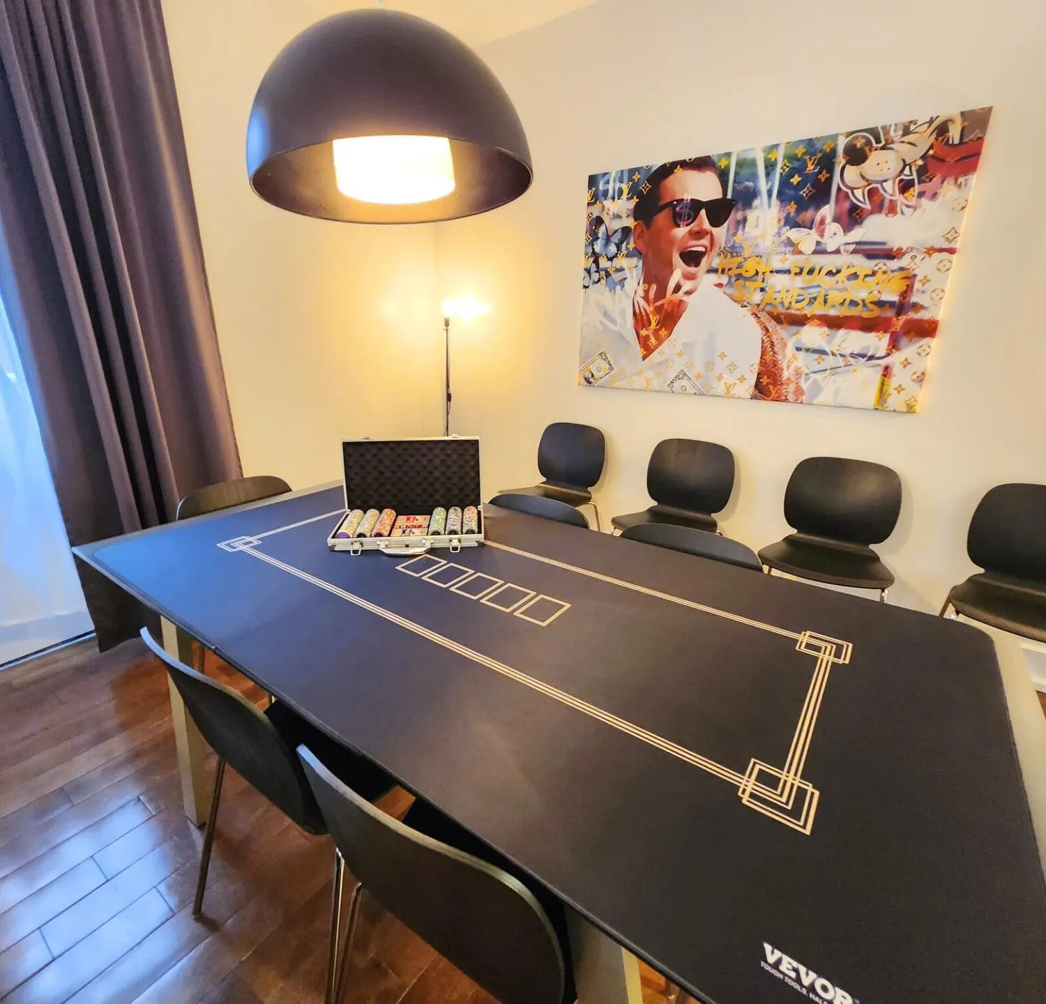 Game Room in LiV MTL Chic