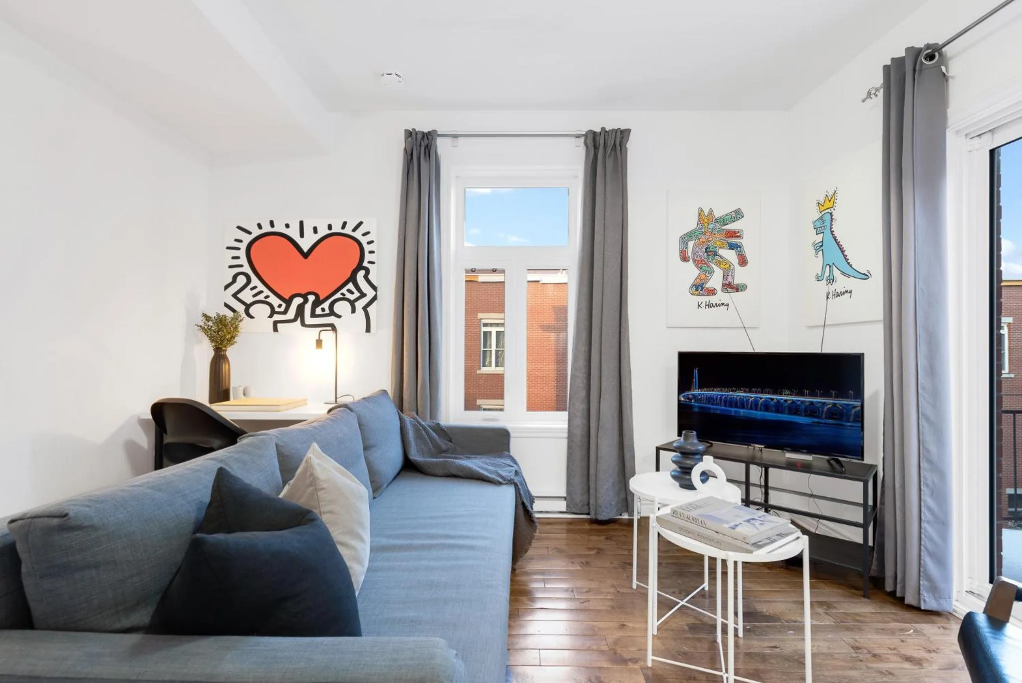 Communal lounge/ TV room in LiV MTL MTL