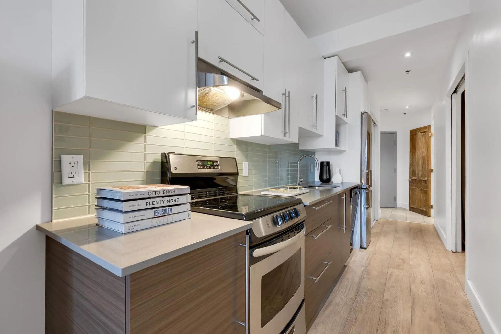 Coffee/tea facilities in LiV MTL Downtown