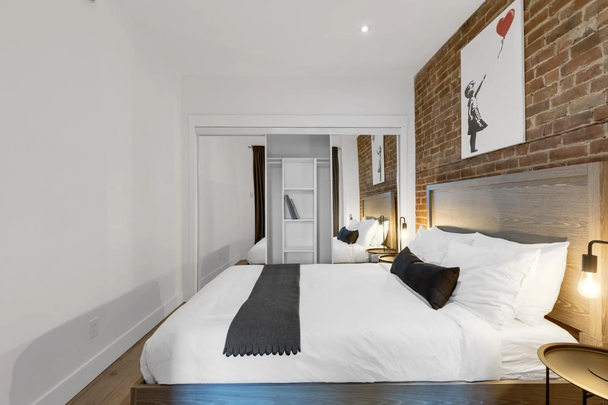 Bed in LiV MTL Downtown