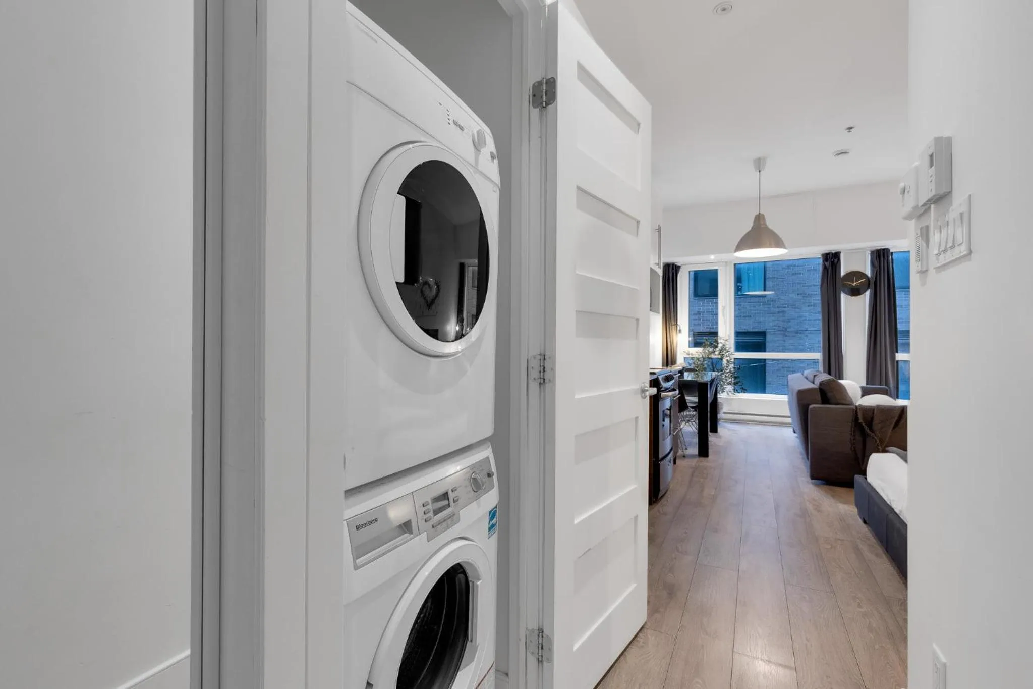 washing machine in LiV MTL Downtown