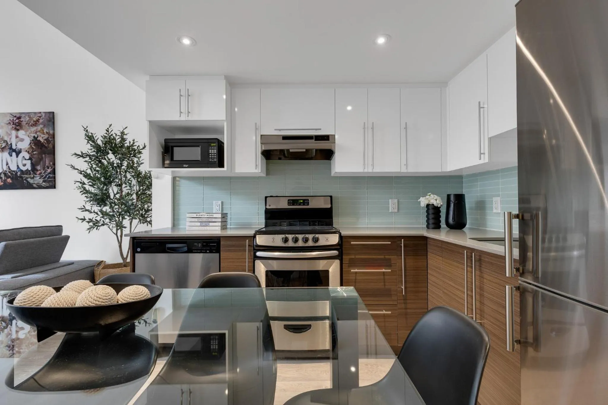 Coffee/tea facilities in LiV MTL Downtown