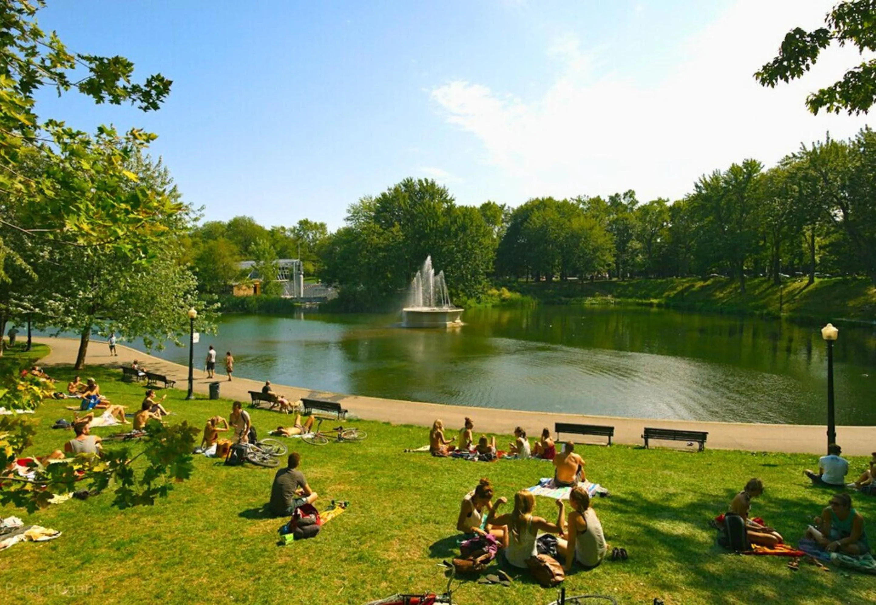 Landmark view in LiV MTL Downtown