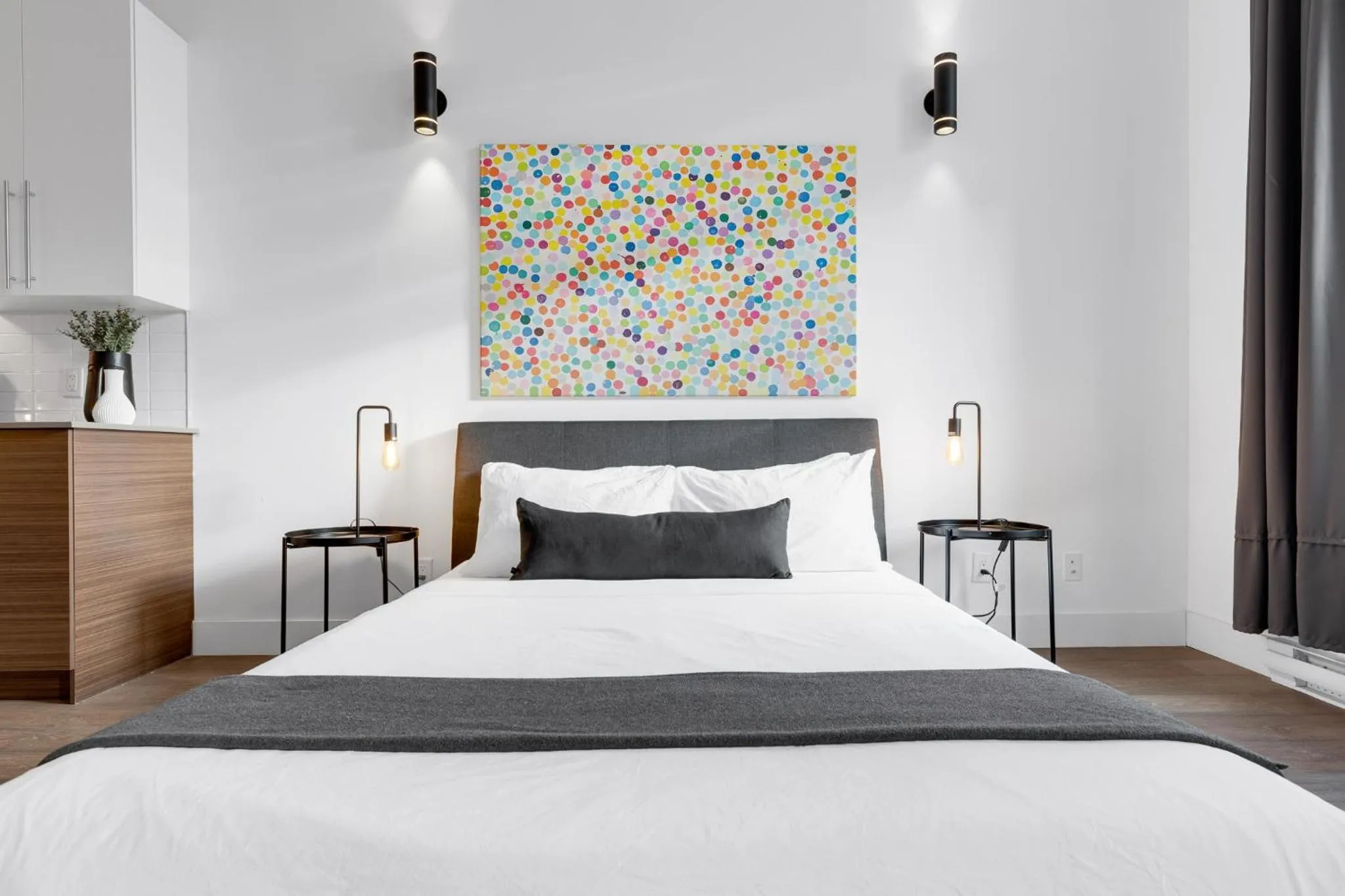 Bed in LiV MTL Downtown