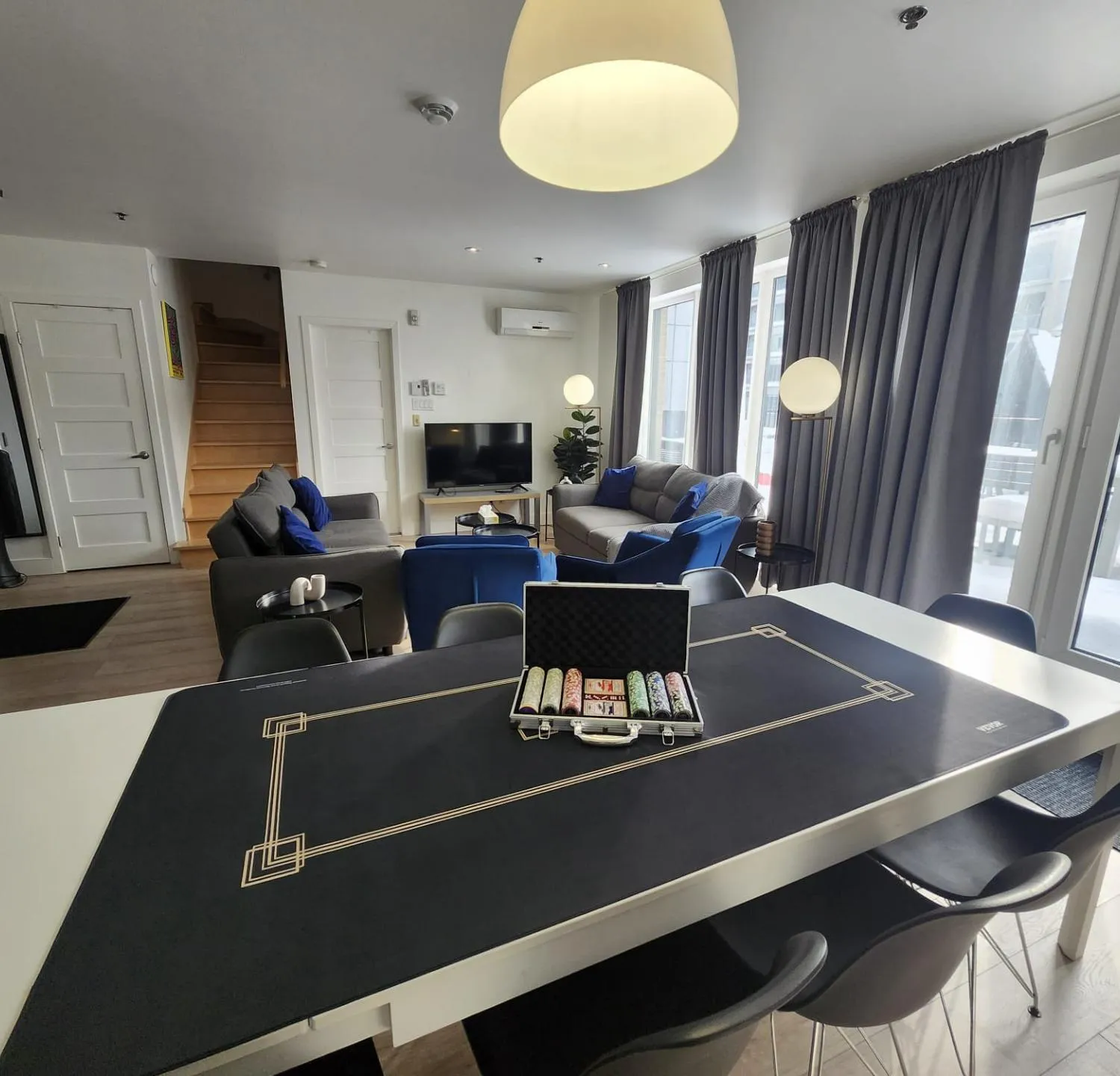 Living room in LiV MTL Downtown