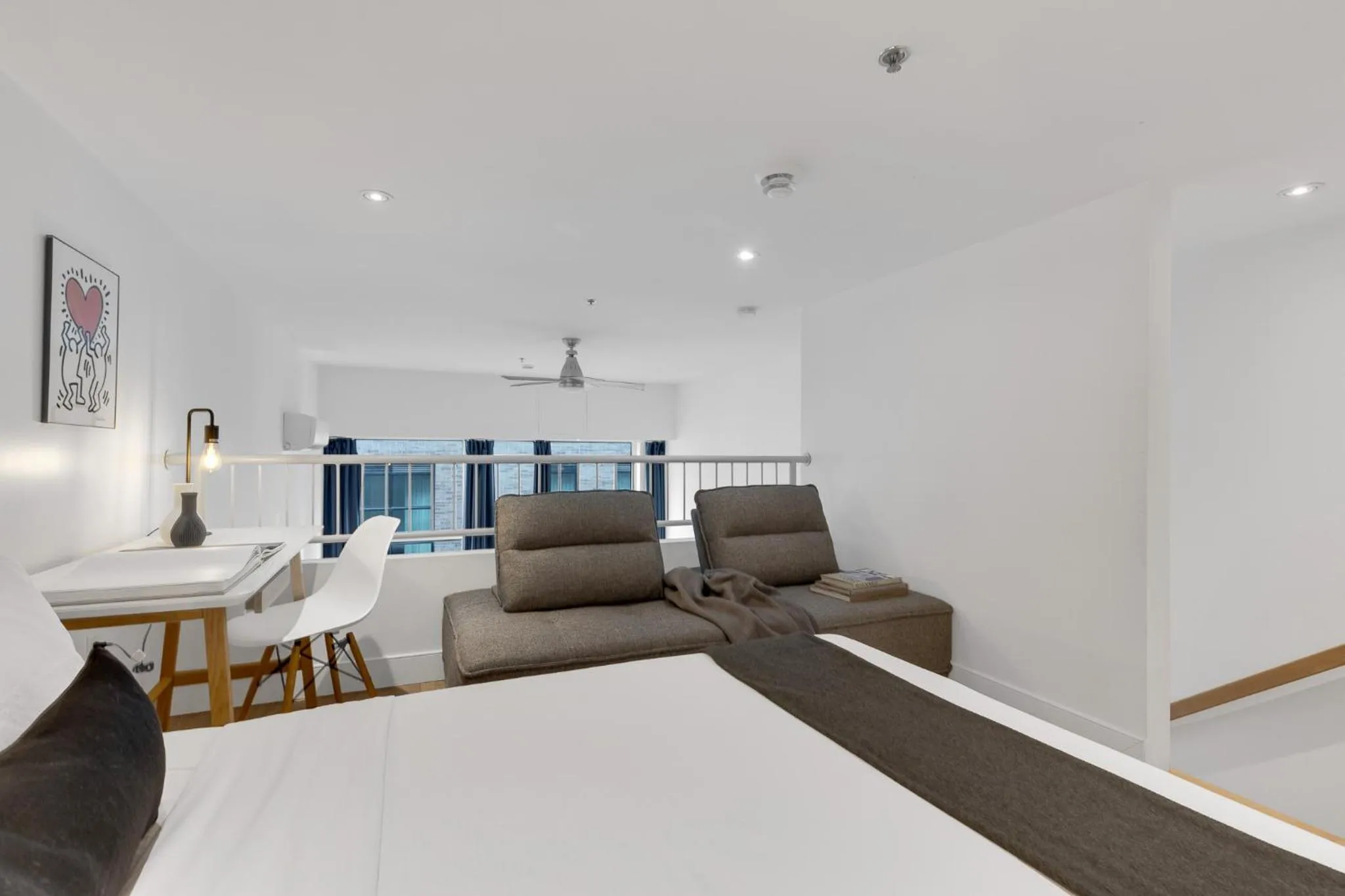 Bed in LiV MTL Downtown