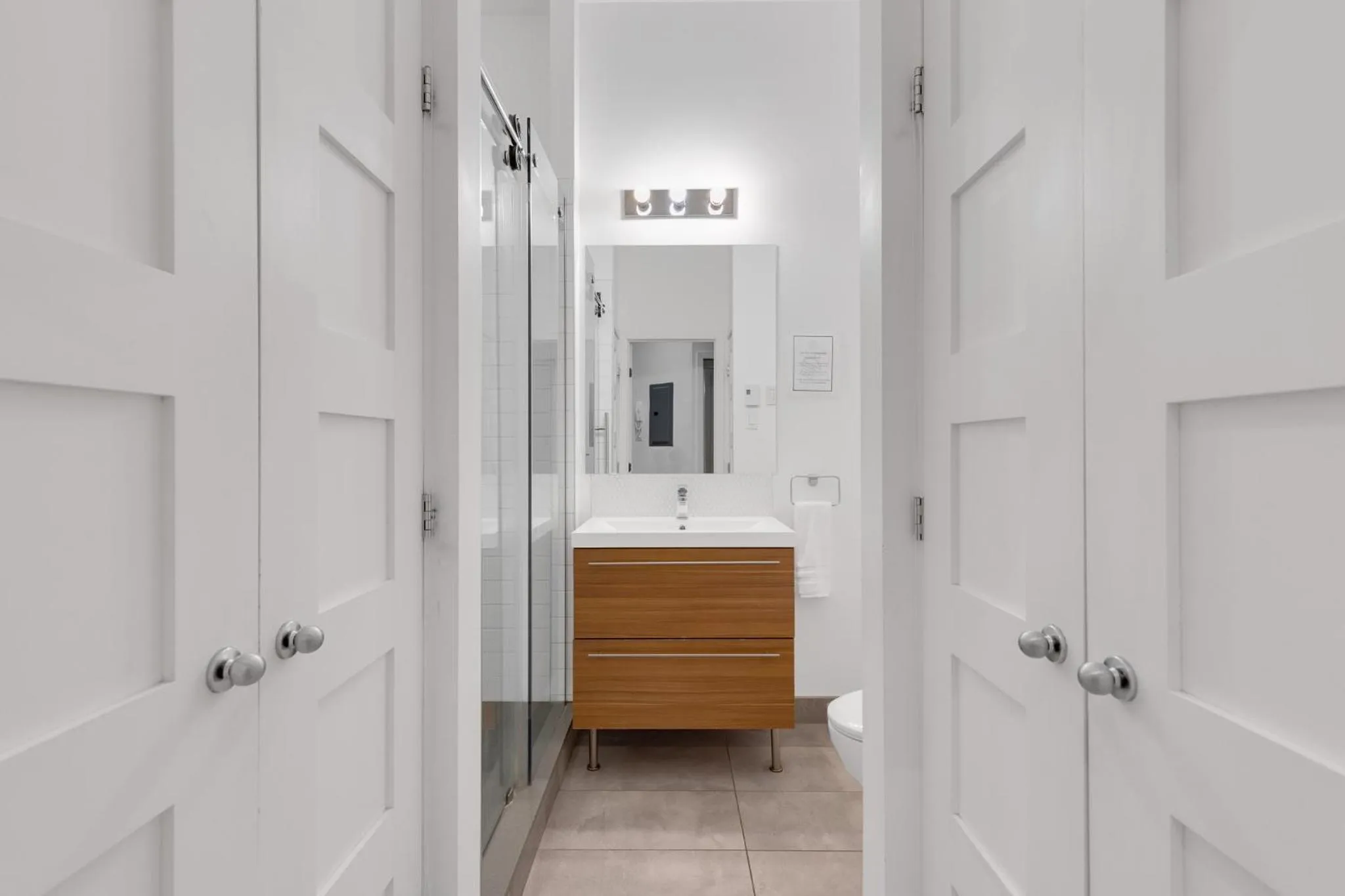 Toilet in LiV MTL Downtown