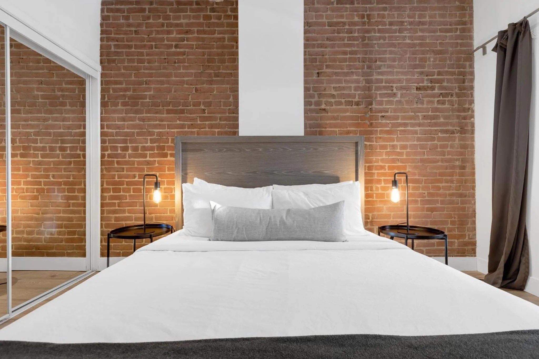 Bed in LiV MTL Downtown