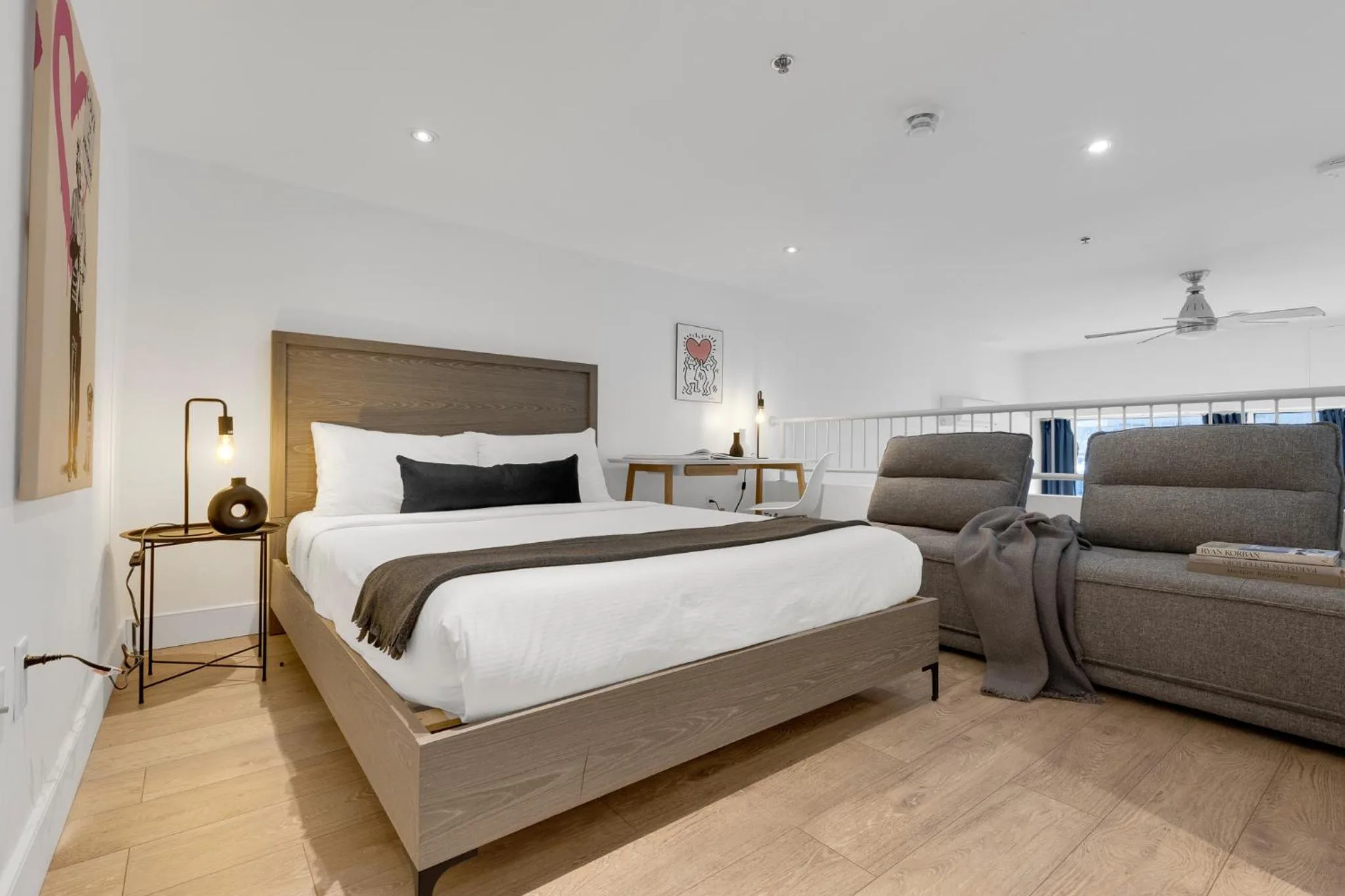 Bed in LiV MTL Downtown