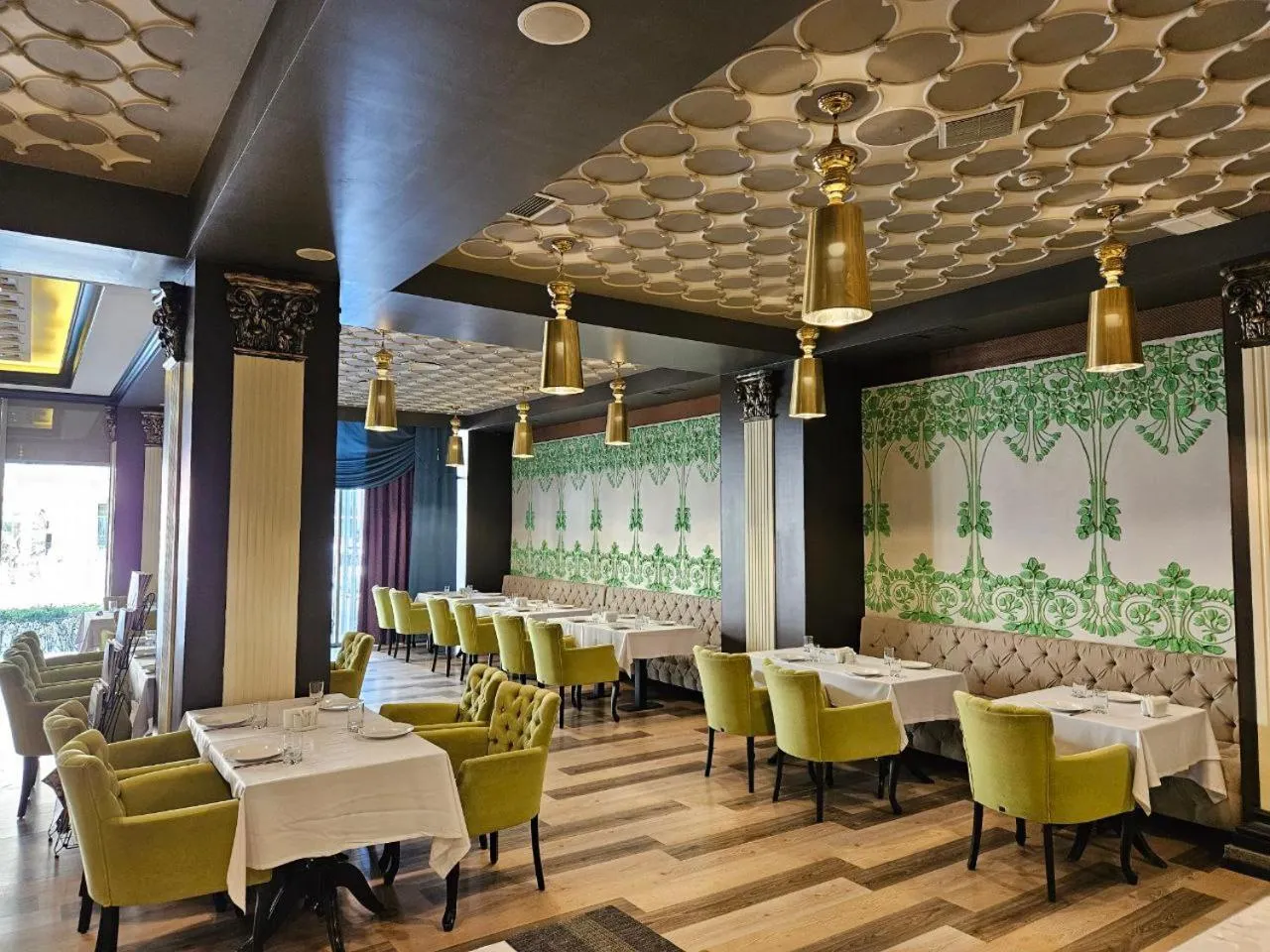 Restaurant/places to eat in Teatro Boutique Hotel