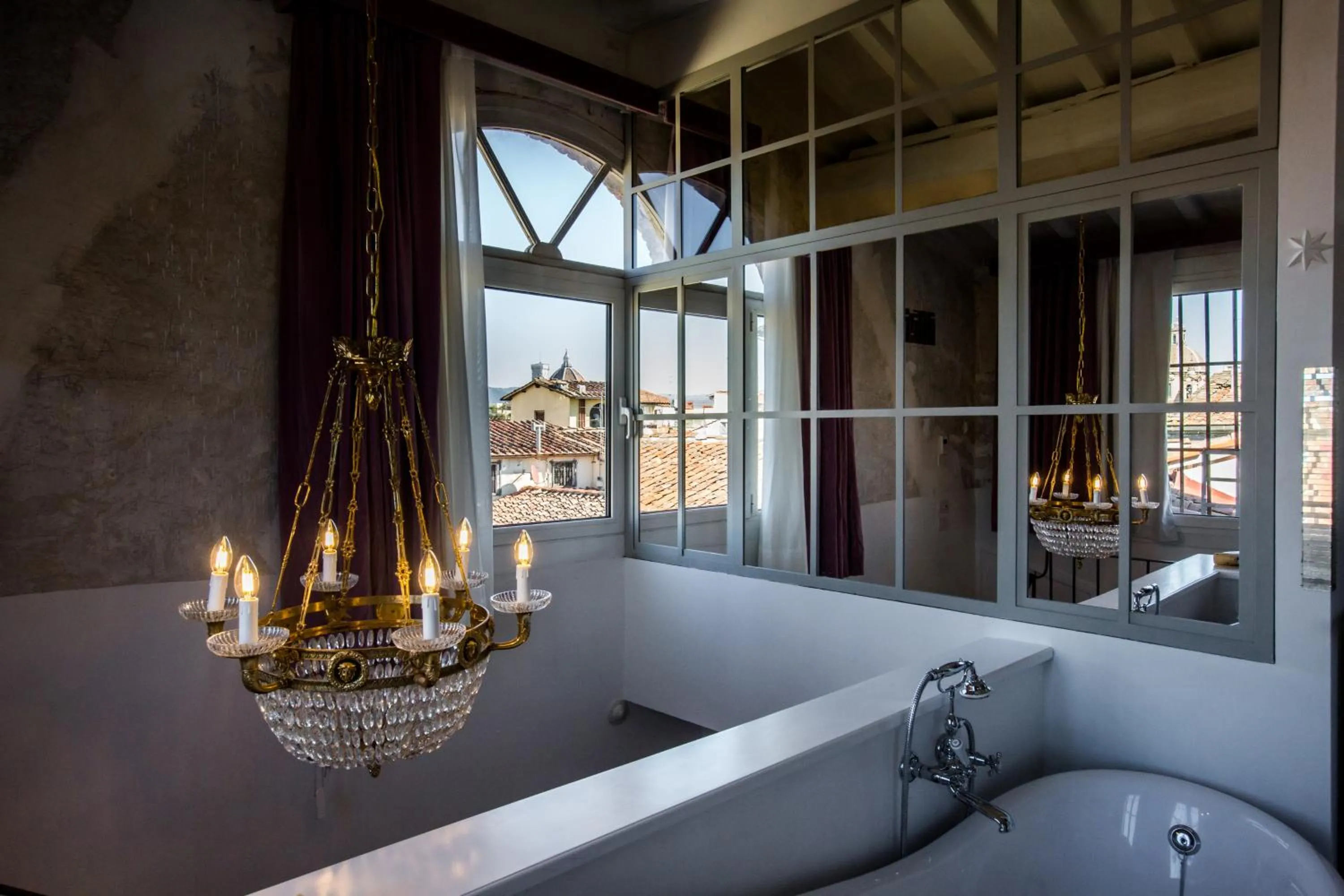 Bedroom in Oltrarno Splendid