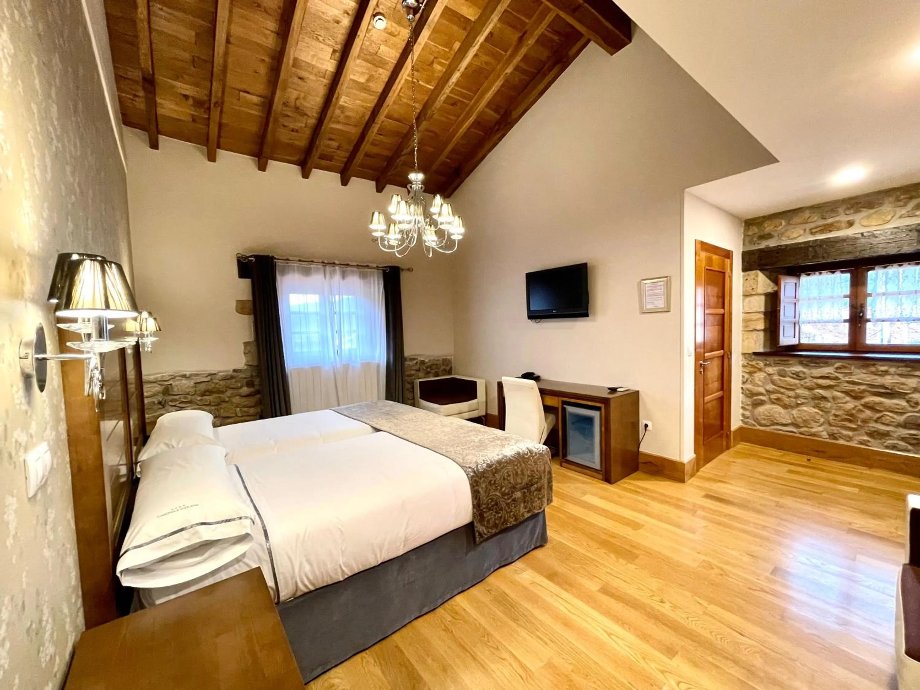 Bedroom, Bed in Akla Hotel Suites Valles Pasiegos