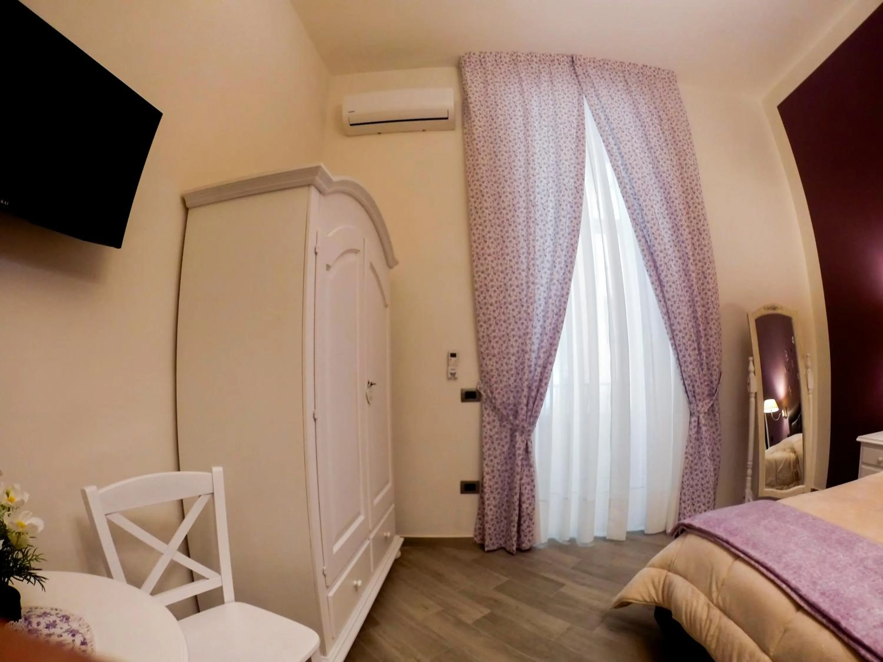 Photo of the whole room, Bed in B&B Le Stanze di Santa Chiara