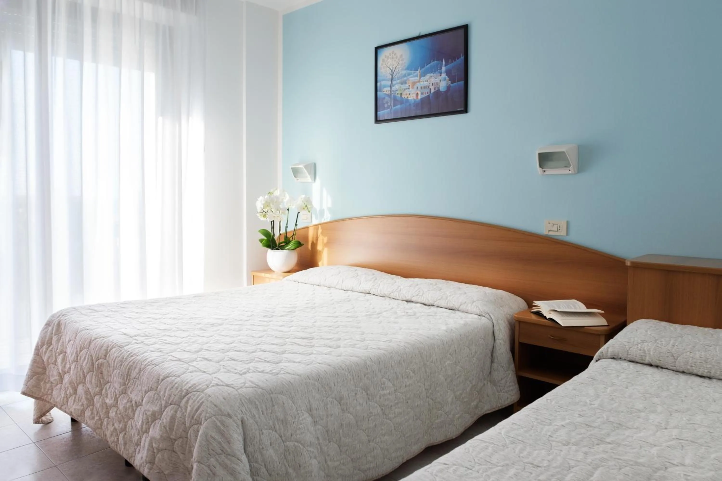 Bedroom, Bed in Hotel Emilia