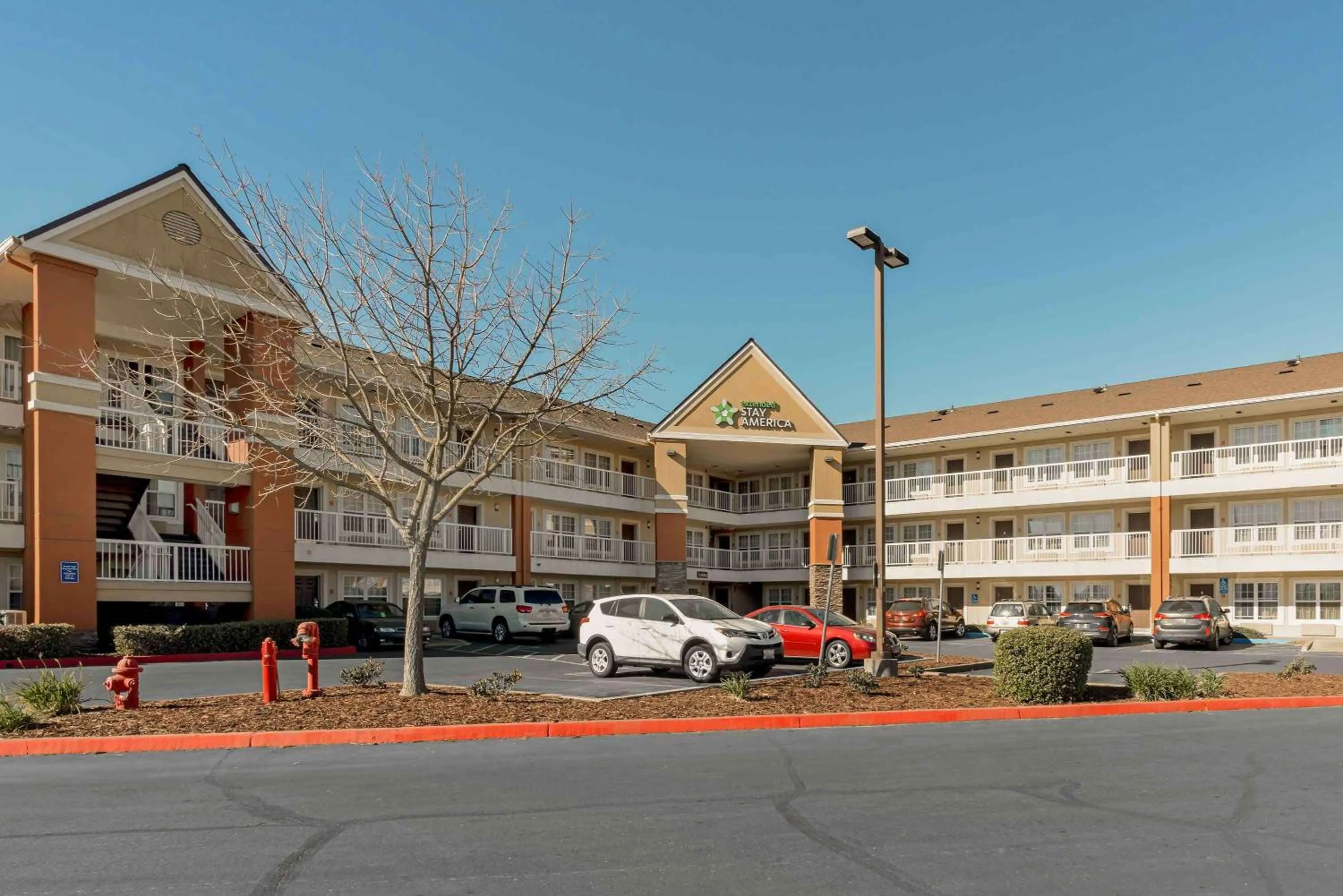 Property building in Extended Stay America Suites - Sacramento - Arden Way
